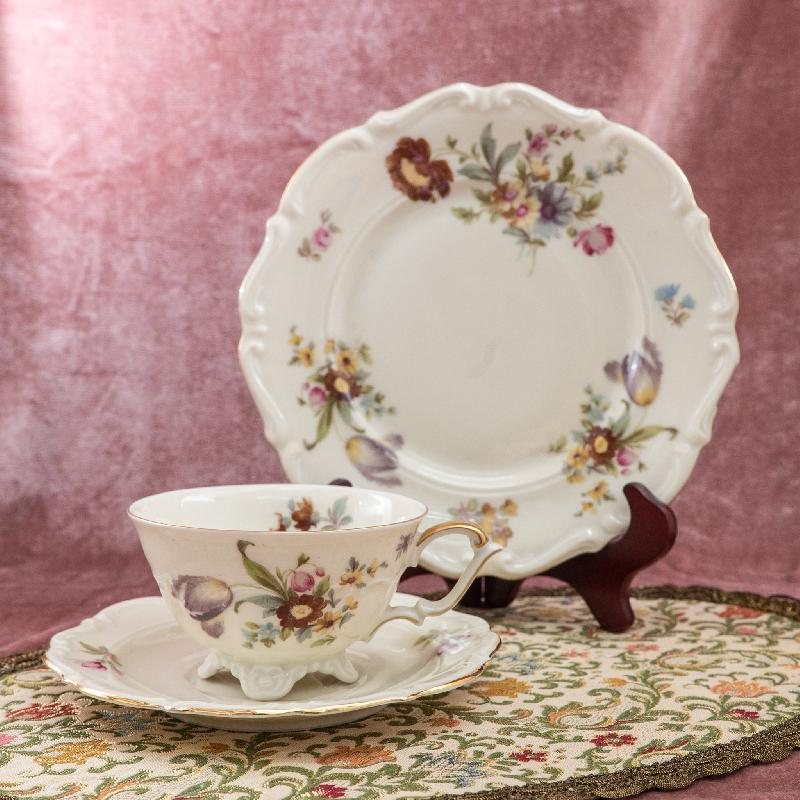Vintage 1931-1939 German C.T. Altwasser Sophisticated Scrollwork Tea Set Trio - Tea set with cake plate (MZ015)