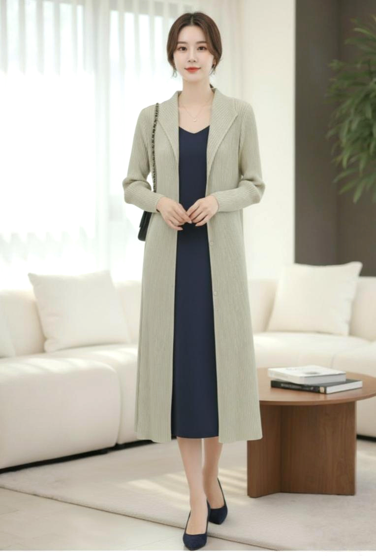 Long Button Pleated Outer