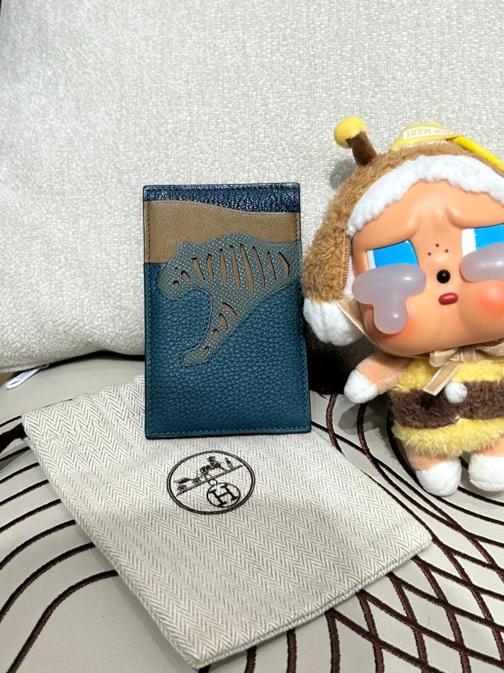 Hermes Card Case calfskin 100%Authentic, 98%New✅dust bag 