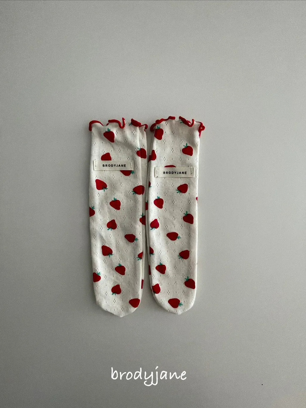 🇰🇷Brodyjane bonnet/bib/socks