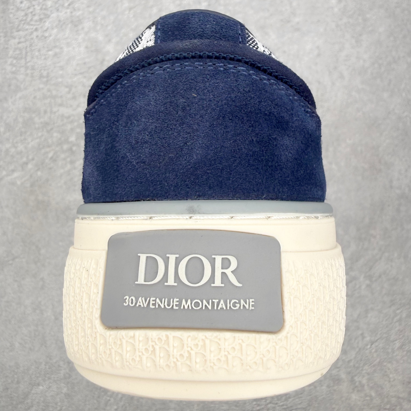 Dior B33