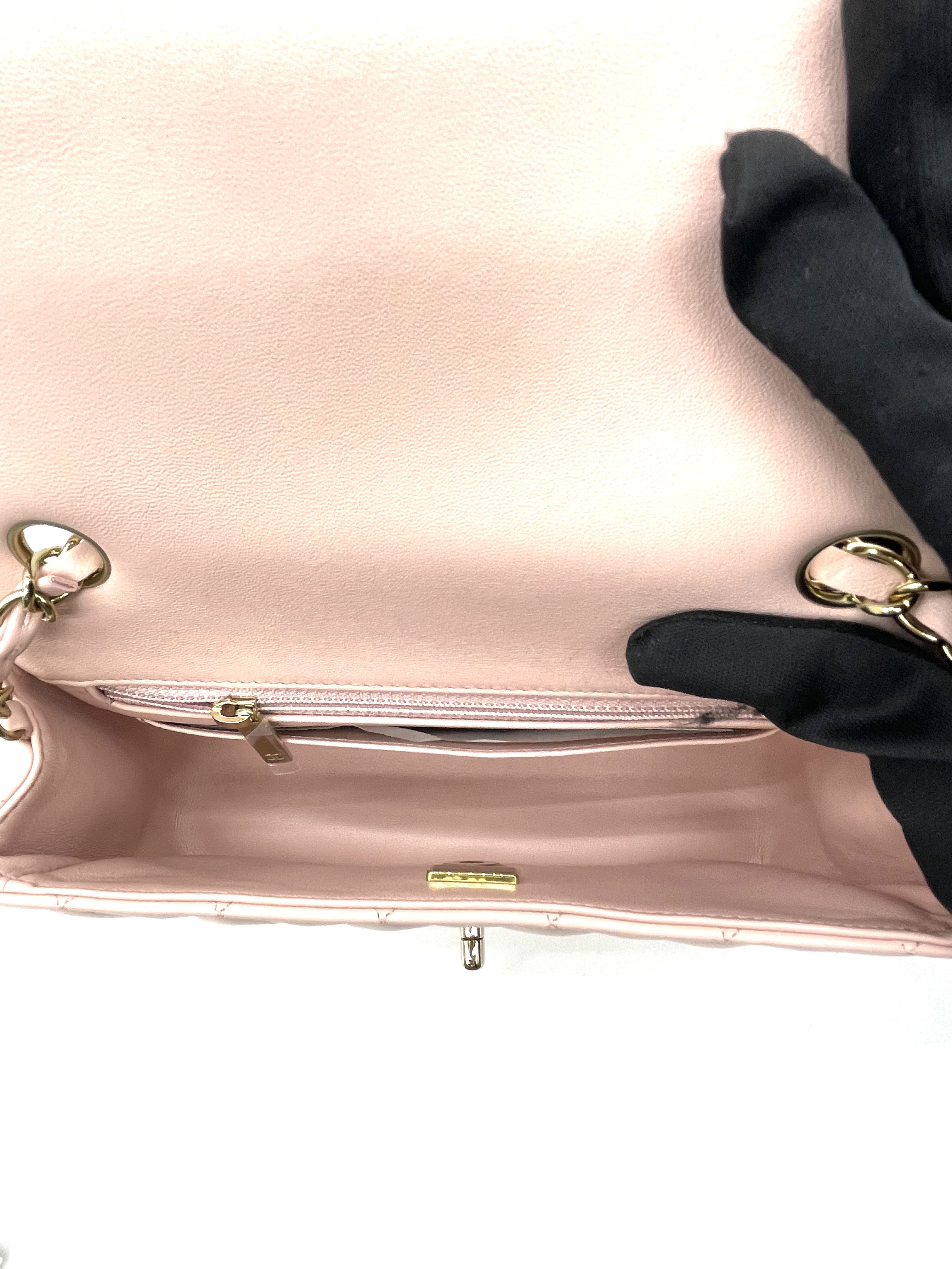 Pre-owned CHANEL Mini Rectangular Flap Bag / Product Code: 26032327