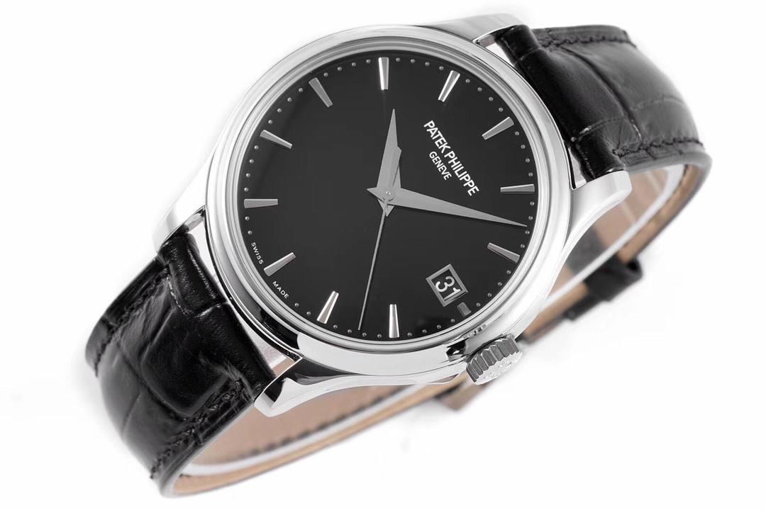 🔥🔥🔥极限复刻——百达翡丽古典系列——5227腕表V3版！【细节升级如下】腕表尺寸39mmX10.2mm ✅升级表壳打磨，使之整体更佳匀称协调，独家还原正品独特的温润质感。 ✅完善防尘盖与壳体的衔接机制，带来和正品一样的开合体验。 ✅刻度和指针，采用最新的贵金属电镀工艺处理，效果更上一层楼。 ✅“锅盖型”微凸蓝宝表镜，版型与正品一致，效果通透，辨时清晰。 ✅采用定制版Cal.324一体机——更薄，长期戴更稳。 ✅表带：经典意大利小牛皮表带，纹路清晰，质感上乘。