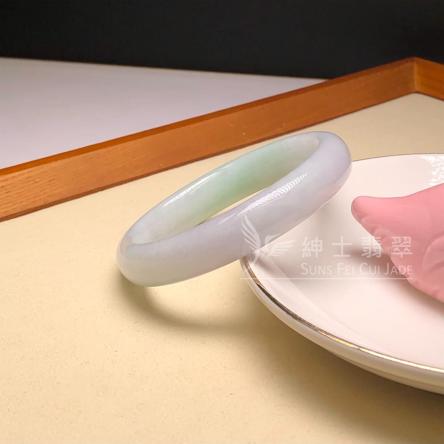 木那淡綠貴妃鐲54.2mm