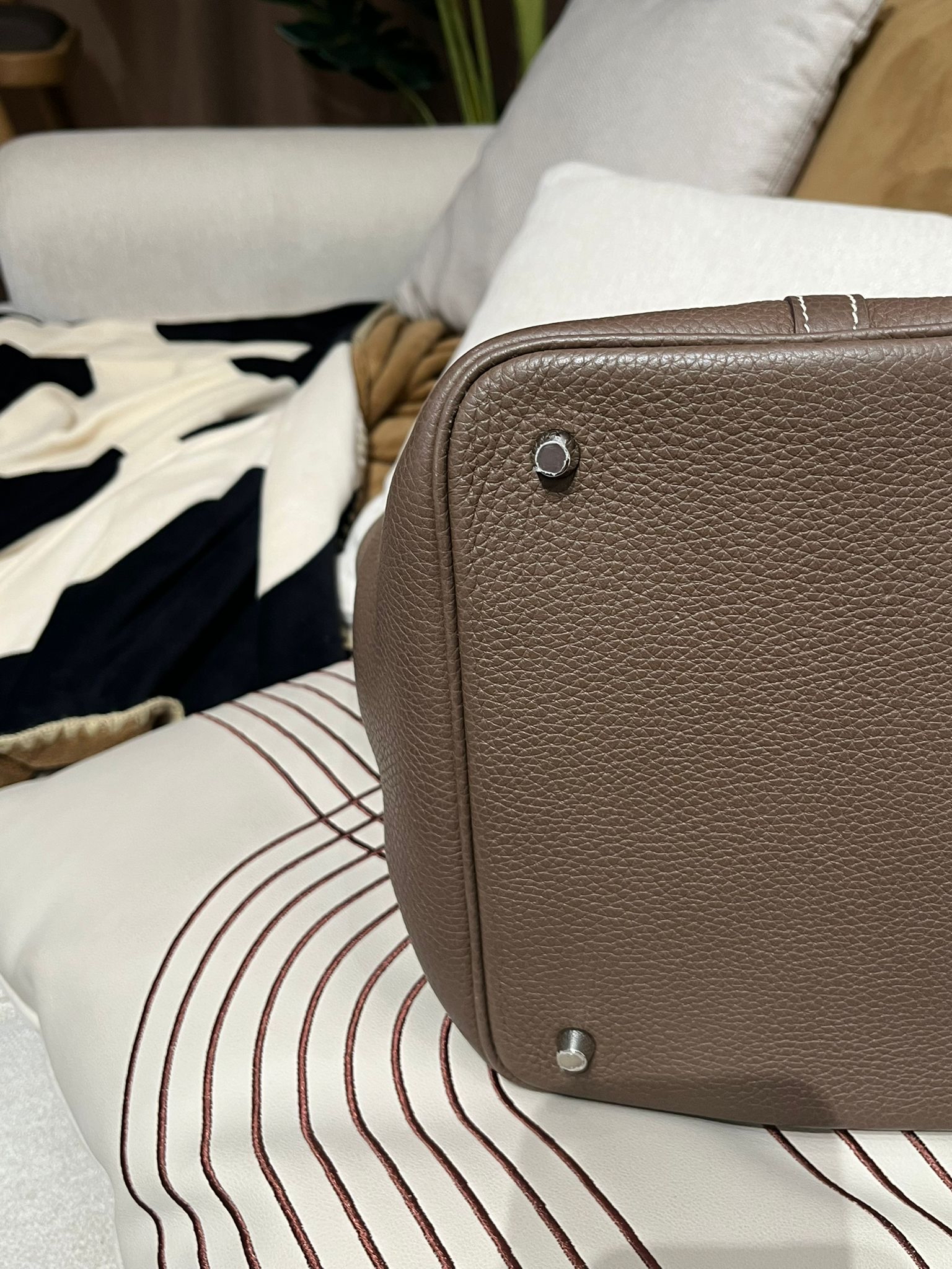Hermes PICOTIN 22 STAMP Y 大象灰銀扣 100%Authentic, 98%New ✅收據✅key lock✅ 塵袋