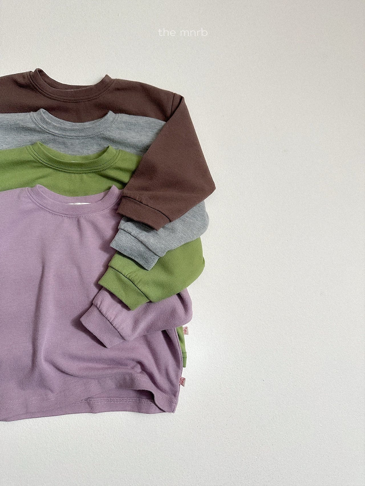 Mnirobe |  Loose Basic T-Shirt