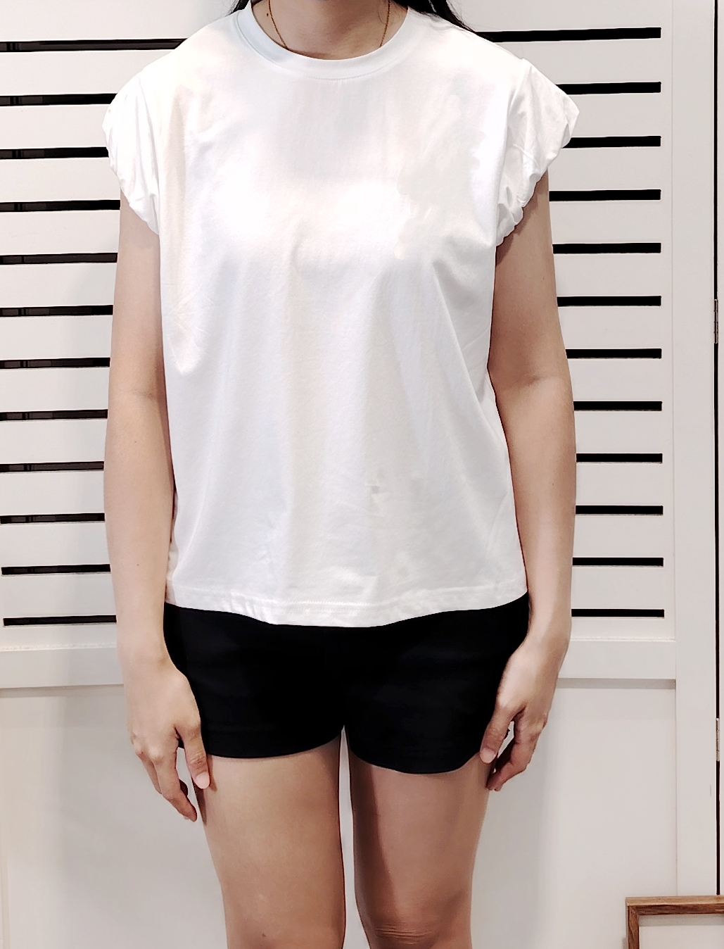M2889 Wrinkled Sleeve Round Neck T-Shirt
