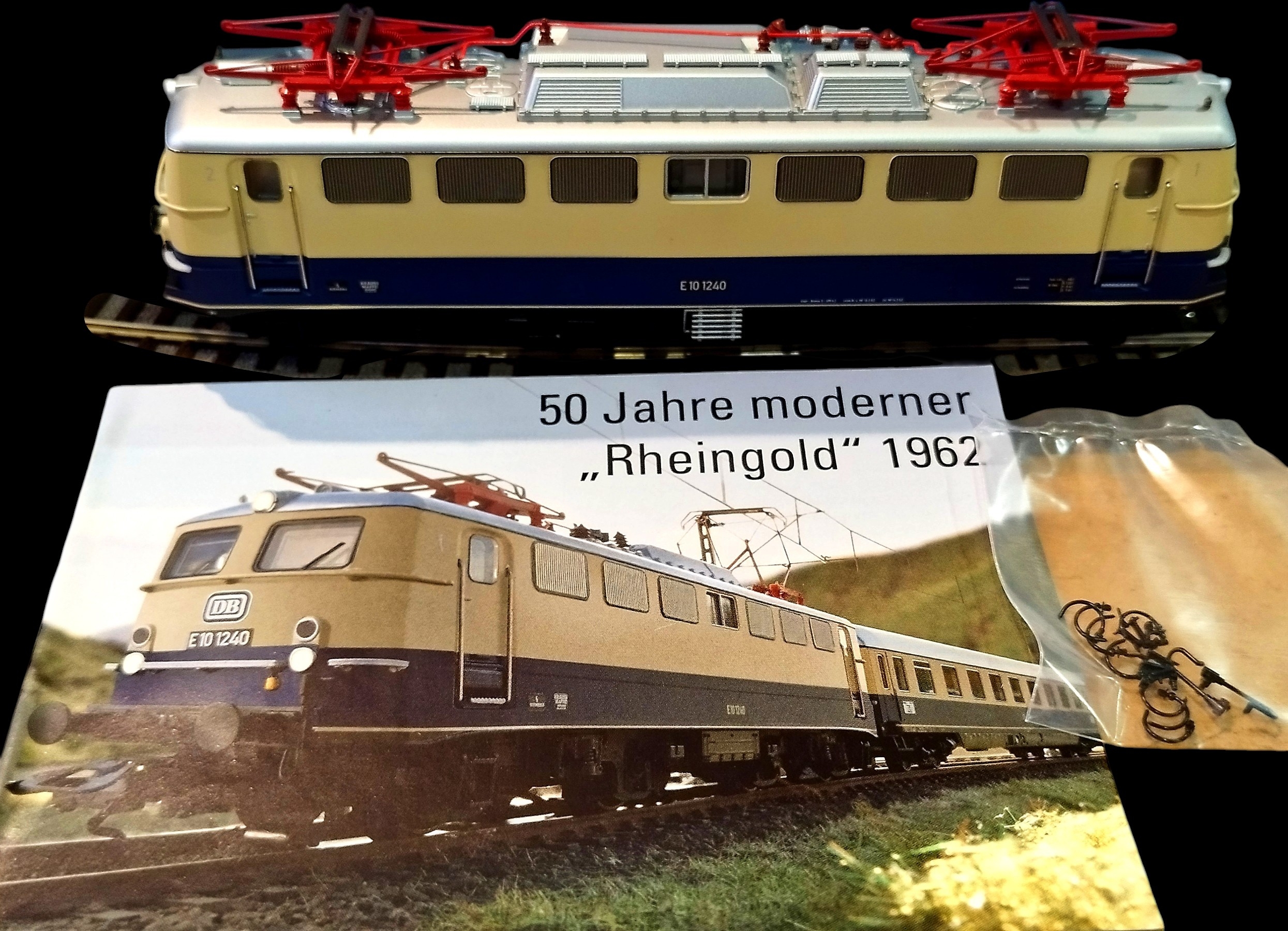 數碼音效DCC Trix Rheingold全金屬黃金機車 DB E10 + Roco Rheinpfeil萊恩之箭豪華列車套裝配室內燈 （HO 1:87)