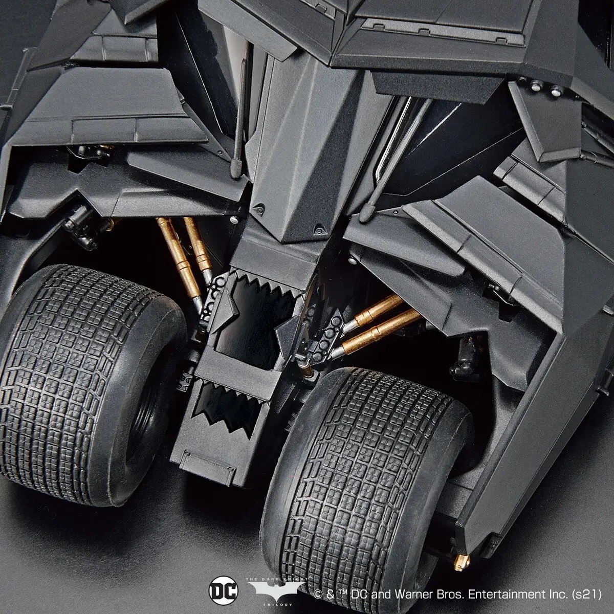 1/35 SCALE Batmobile (Batman Begins Ver.)