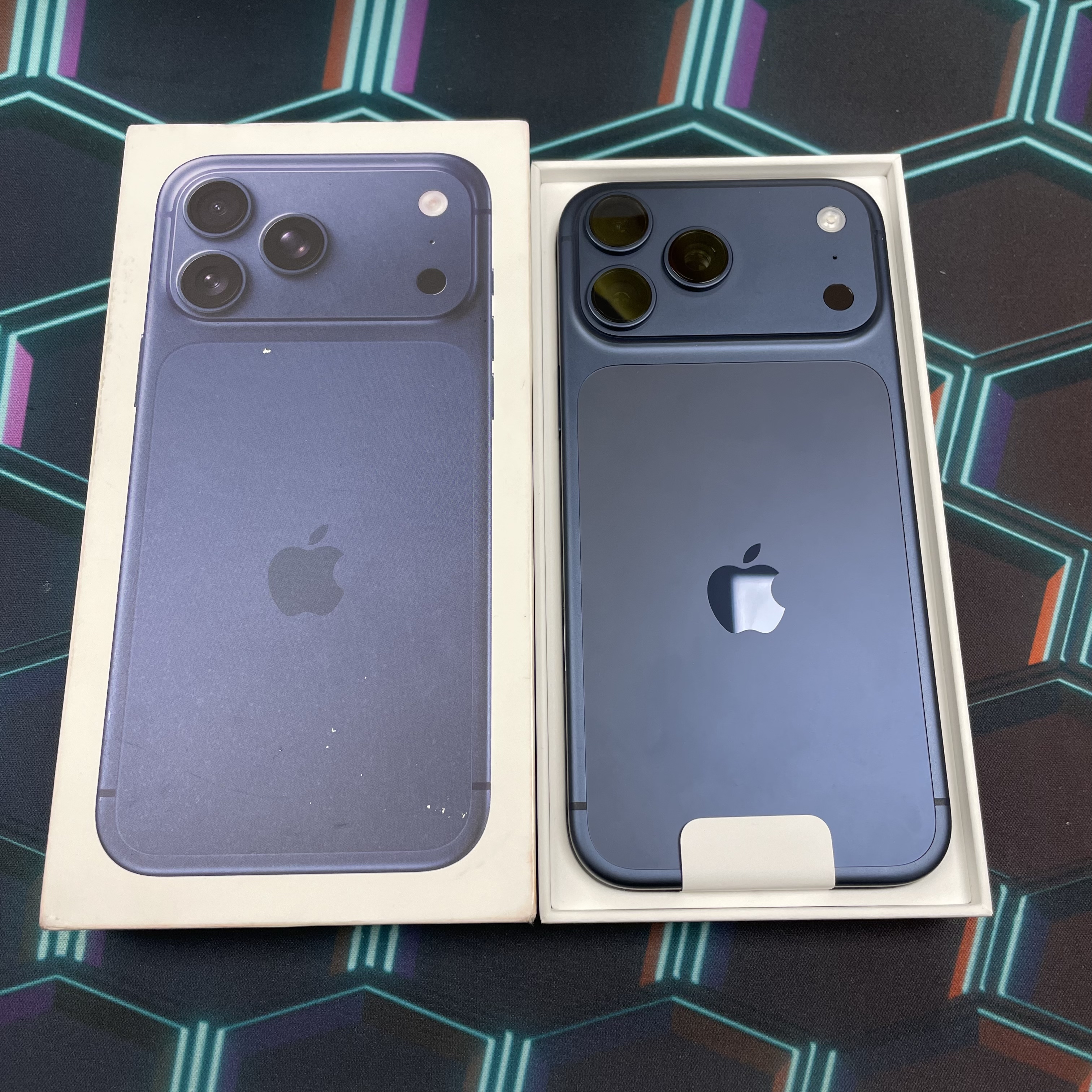 *6063 17 Promax 未使用品 256GB 電100 藍色 blue