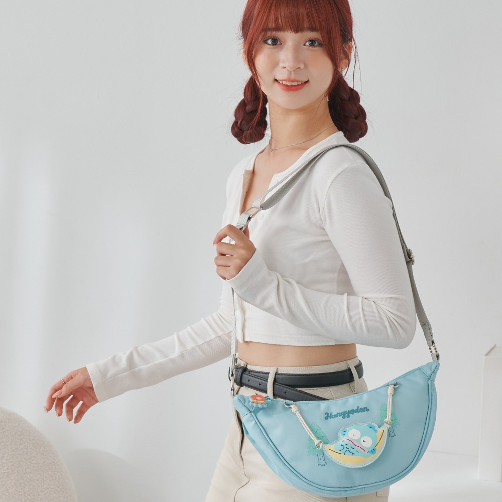 📦訂購 台灣代購 Sanrio 三麗鷗 Hangyodon 水怪 彎月包