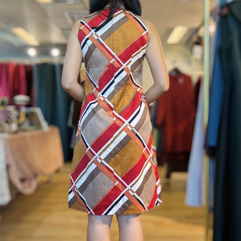 Rare! Vintage 1960s Twin Set - Cape and Shift Dress (MT2561)