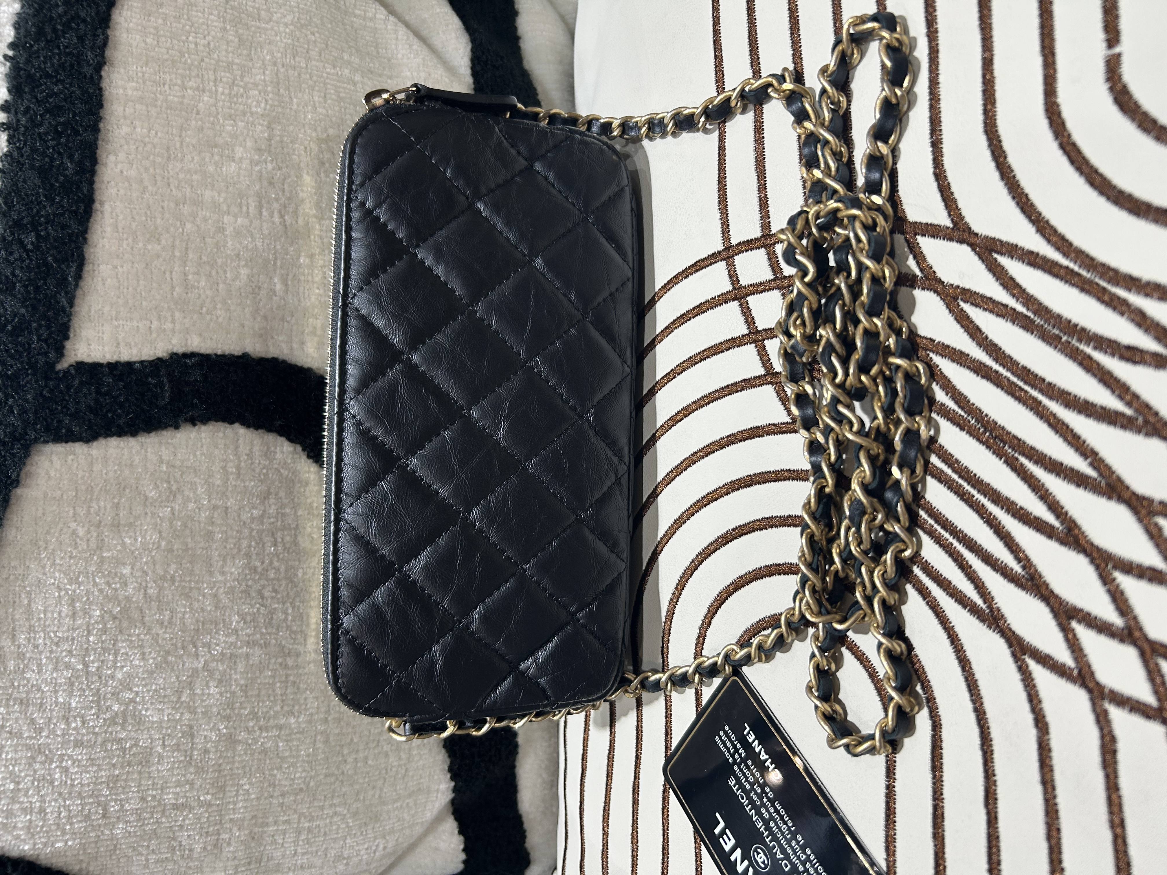 Chanel Double Zip Clutch With Chain Black Quilted Aged Calfskin Lucky Charms 2.55 Reissue Gold Hardware 100%Authentic ,98%new ✅25card ✅dust bag✅box
