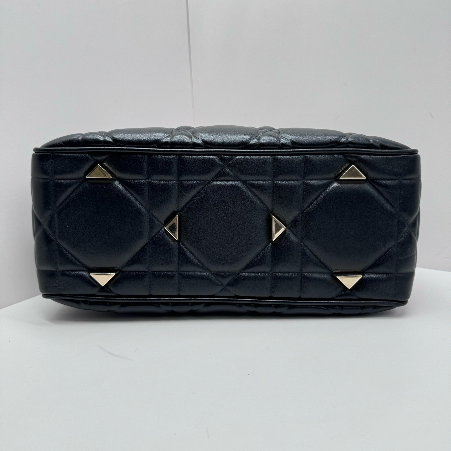 Pre-Owned Dior Lady 22 / Product Code: 26040716