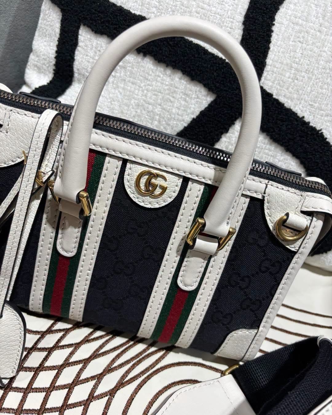 GUCCI Ophidia Mini Top Handle 2 way bag  100%Authentic,99%new unused ✅Tap ✅booklet✅ strap ✅dust bag  