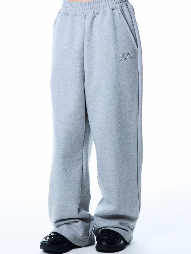 ★LUVISTRUE★BASIC ILOVEU TRANING PANTS(GRAY)★正規品/送料込 Luvistrue BASIC ILOVEU TRANING PANTS(GRAY) | KAZUE