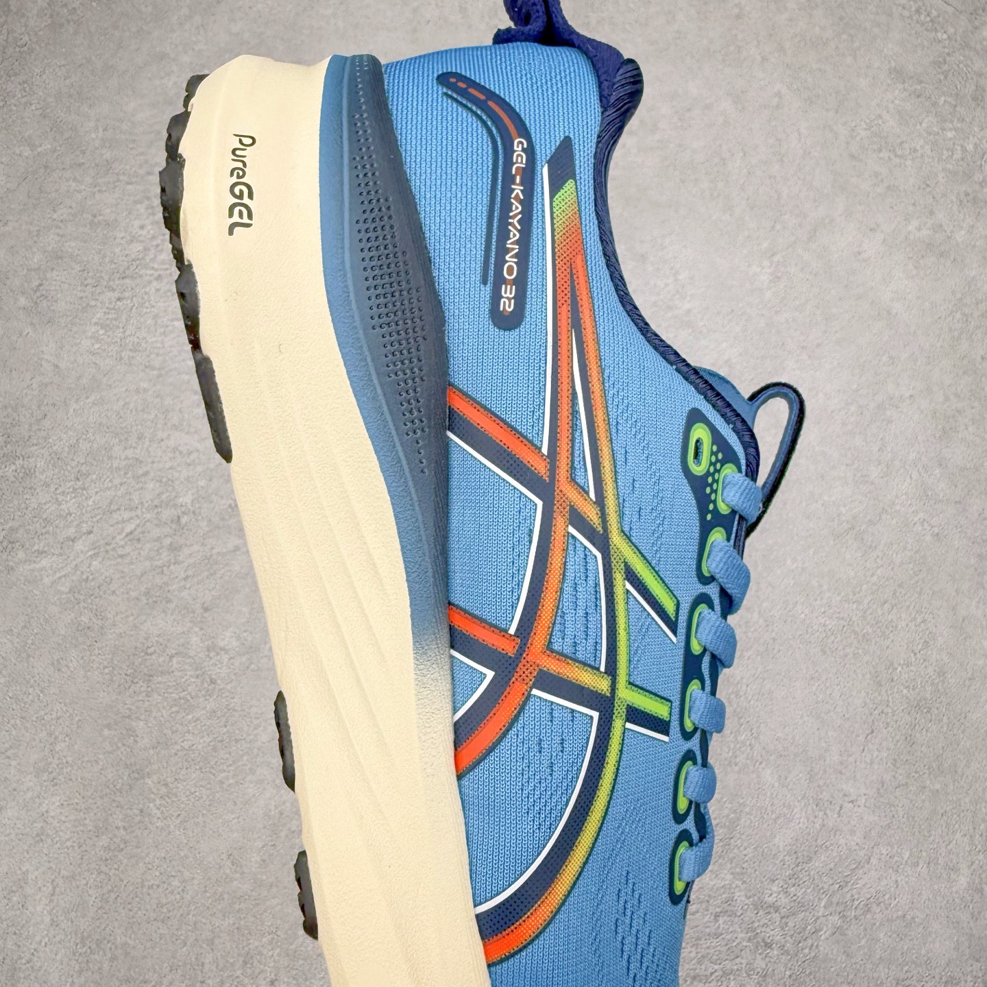 Asics Gel-Kayano 32