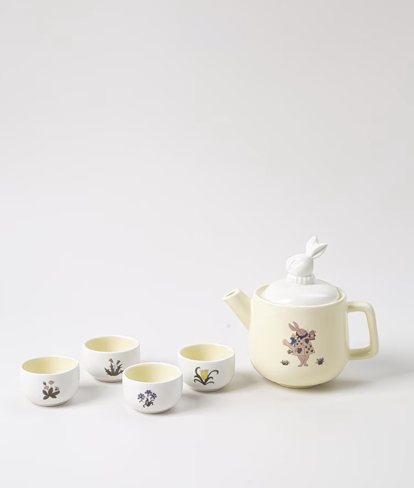 Alice in Wonderland Teapot Set
