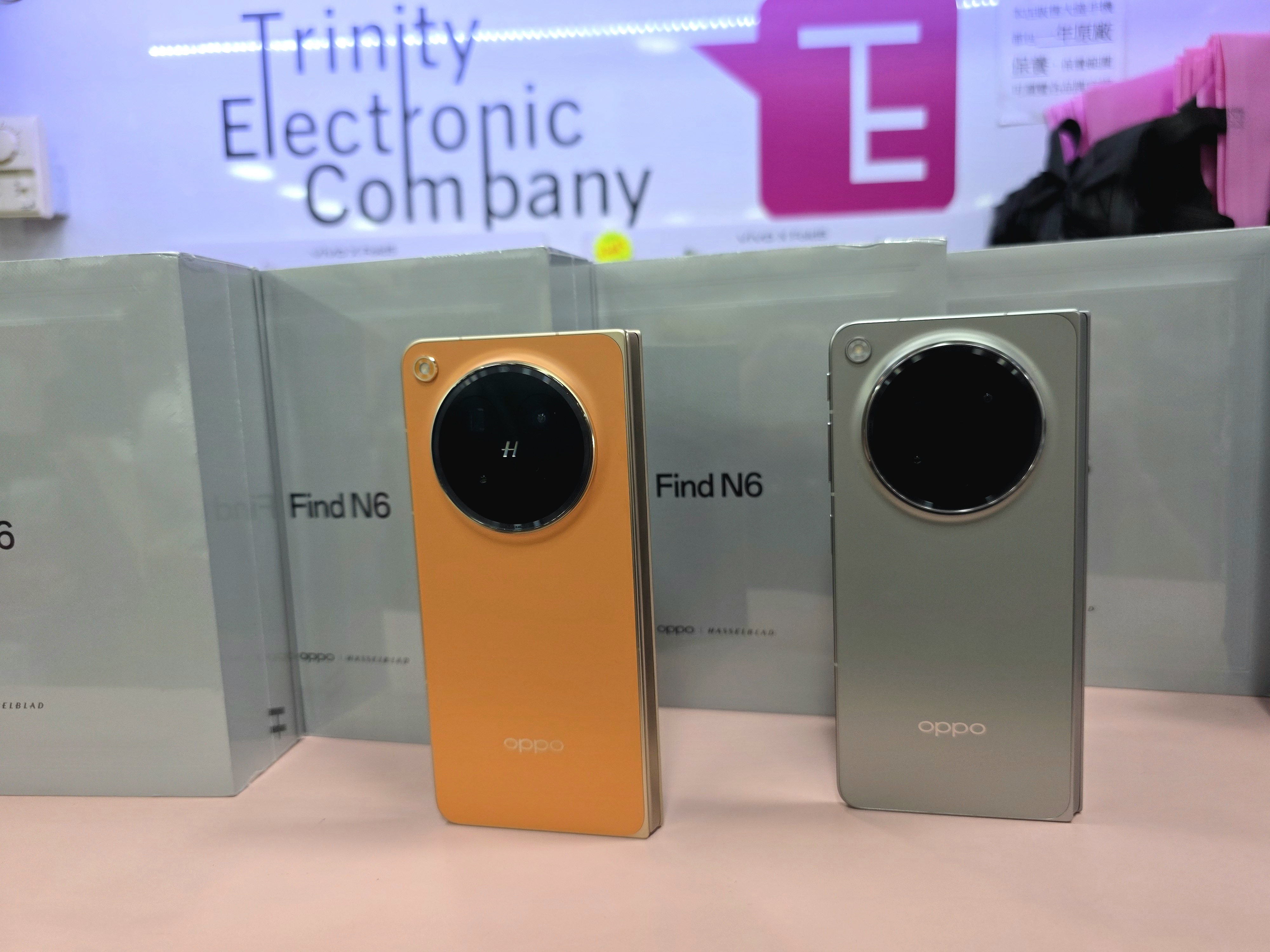 OPPO FIND N6 Global Edition 