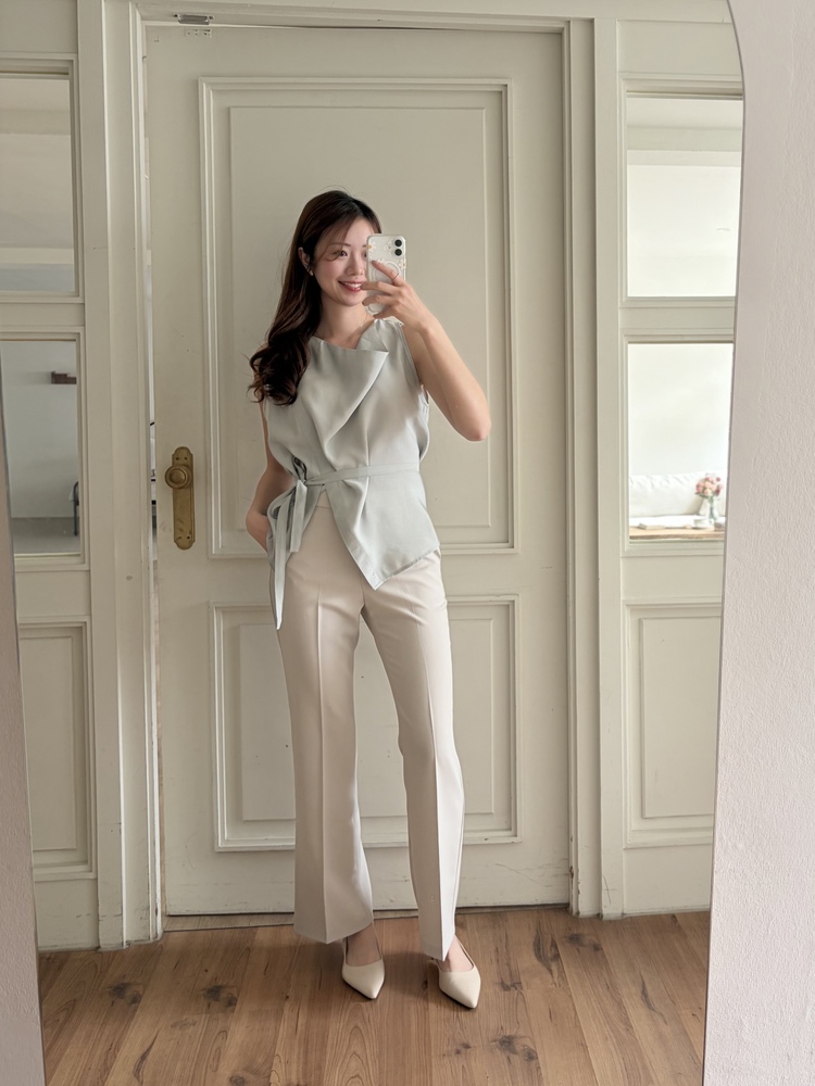 Classique Tailored Pants (Light Beige)