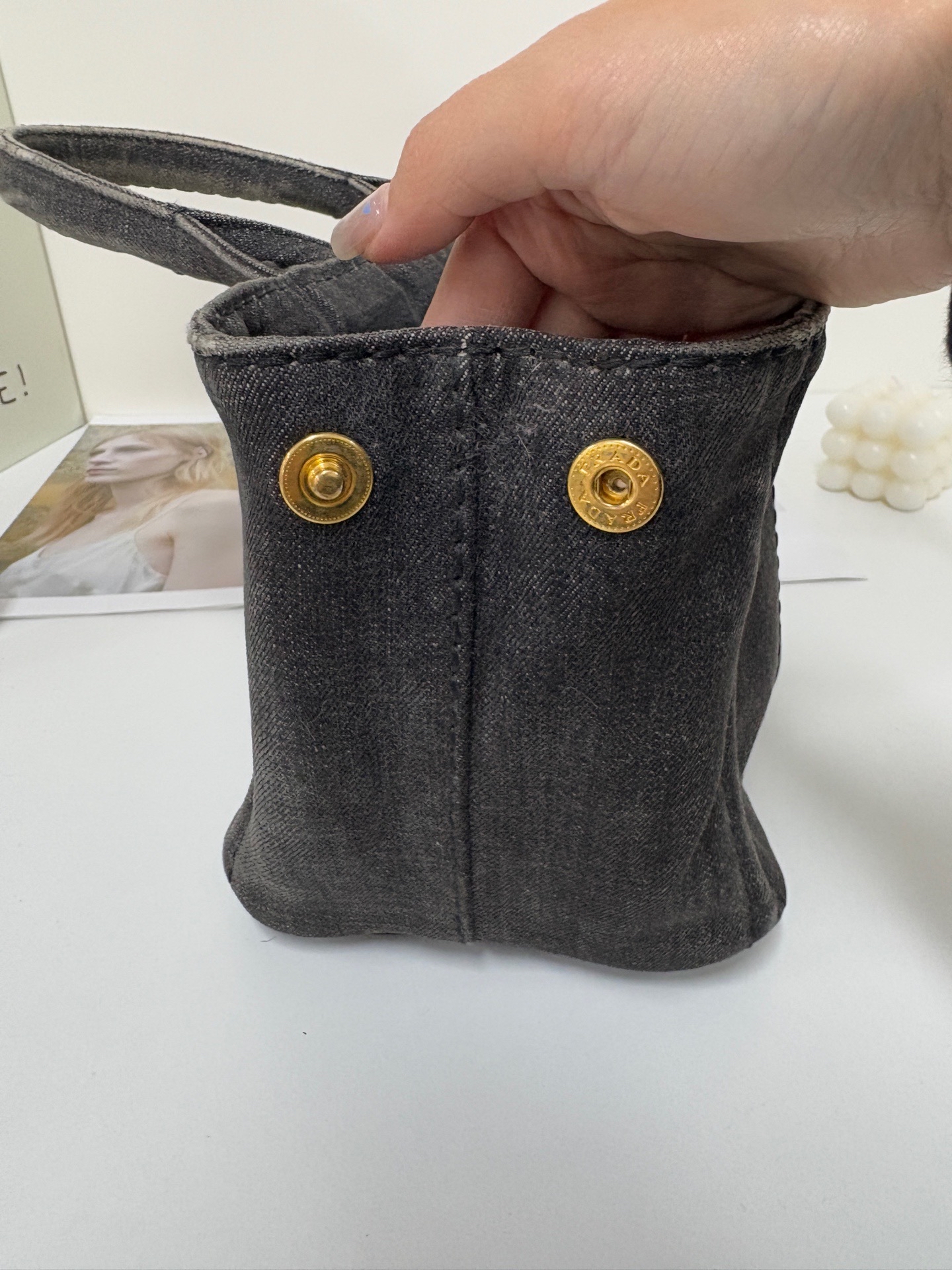 【預訂貨品】Prada黑色牛仔沙灘包