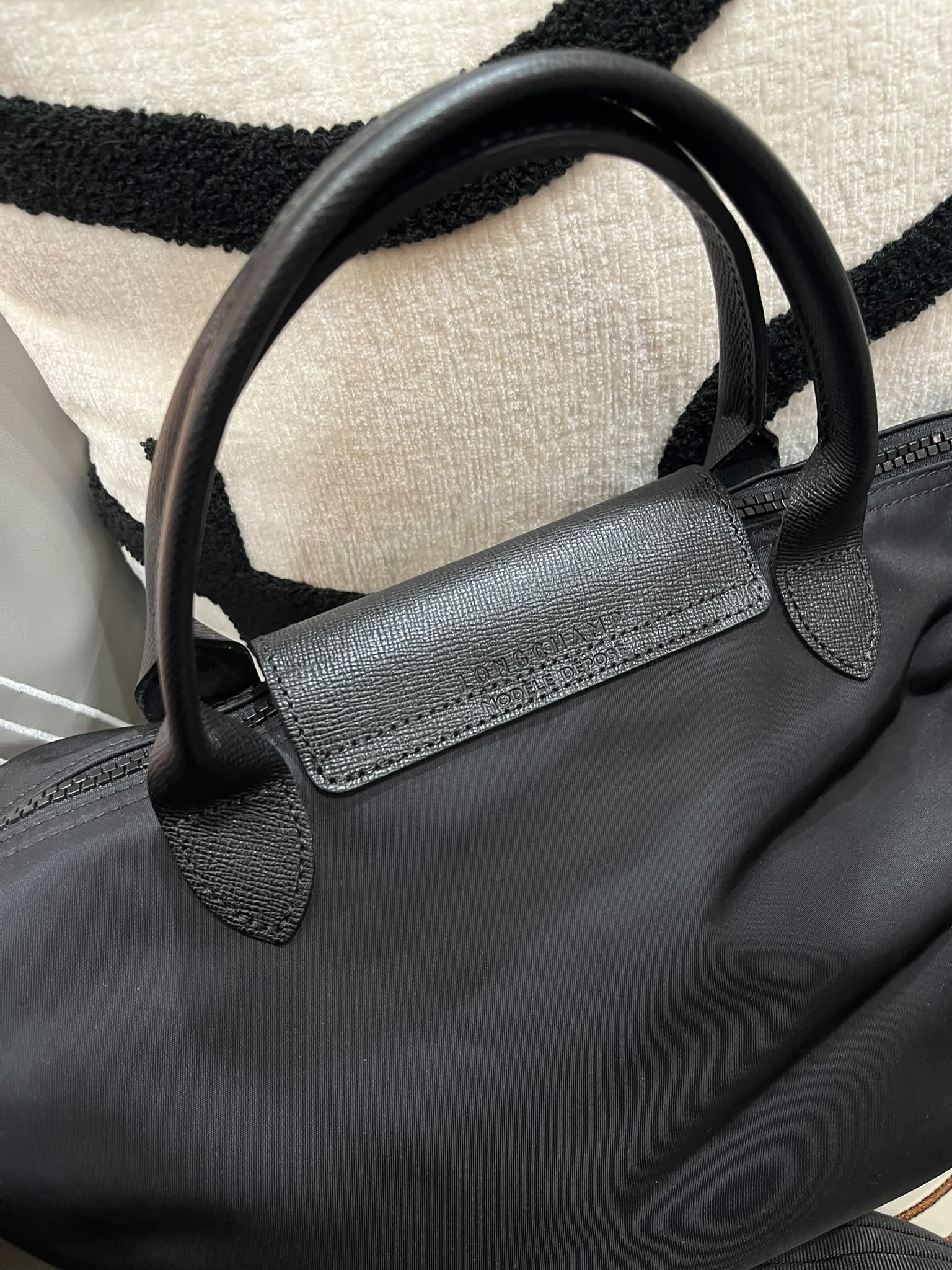 Longchamp LE PLIAGE ENERGY Black, 2way bag 100%Authentic ,98%New 