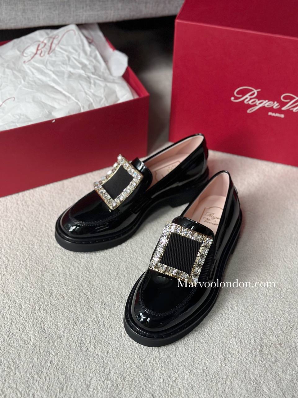 限時優惠🩷訂貨🍒RV 經典款鑽扣💎漆皮loafer  每年冬天熱賣款✨✨ WhatsApp check size 