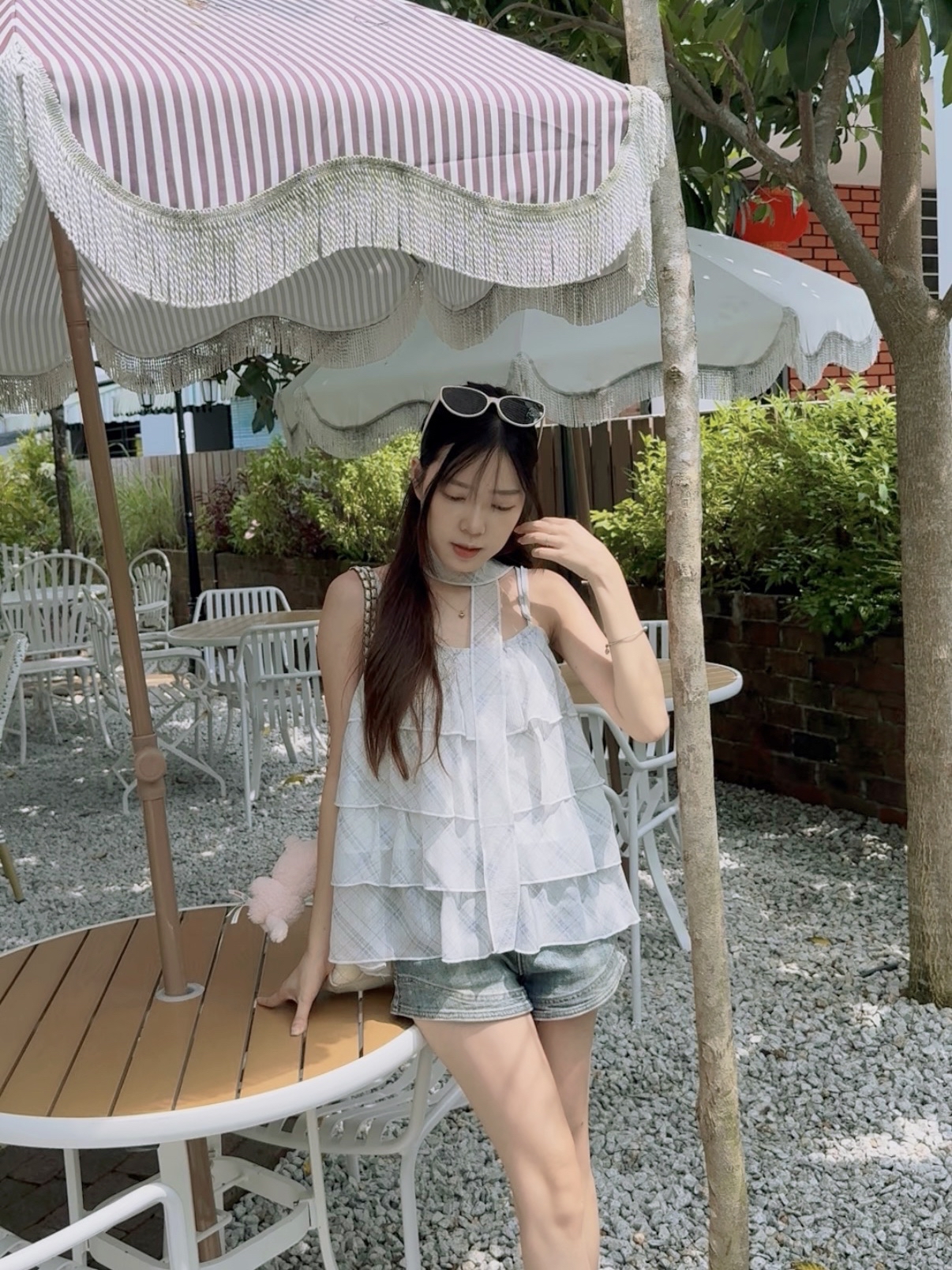 韩系少女风格纹荷叶边吊带上衣 R3200