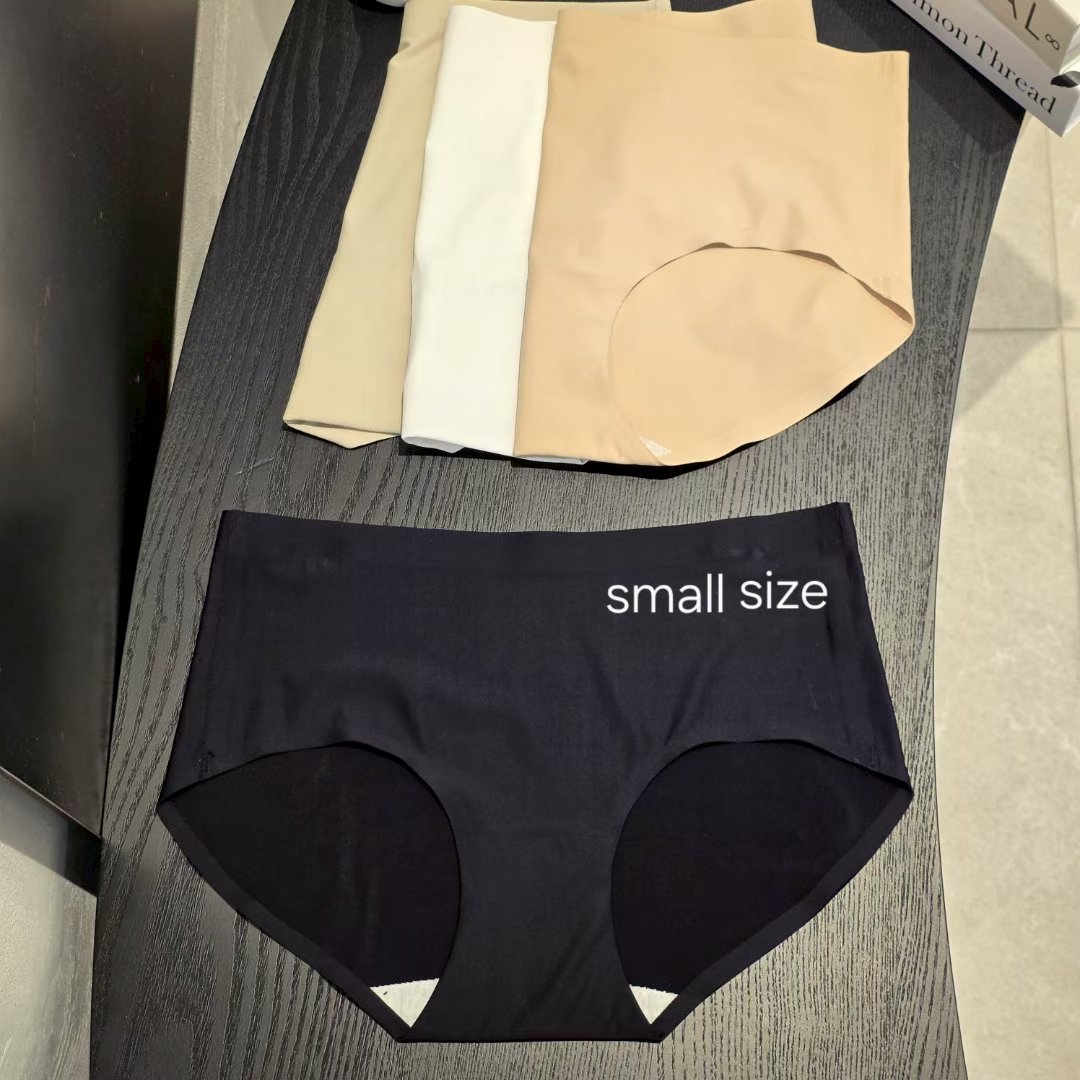 Seamless Panties 無痕底底(有邊) by Flora