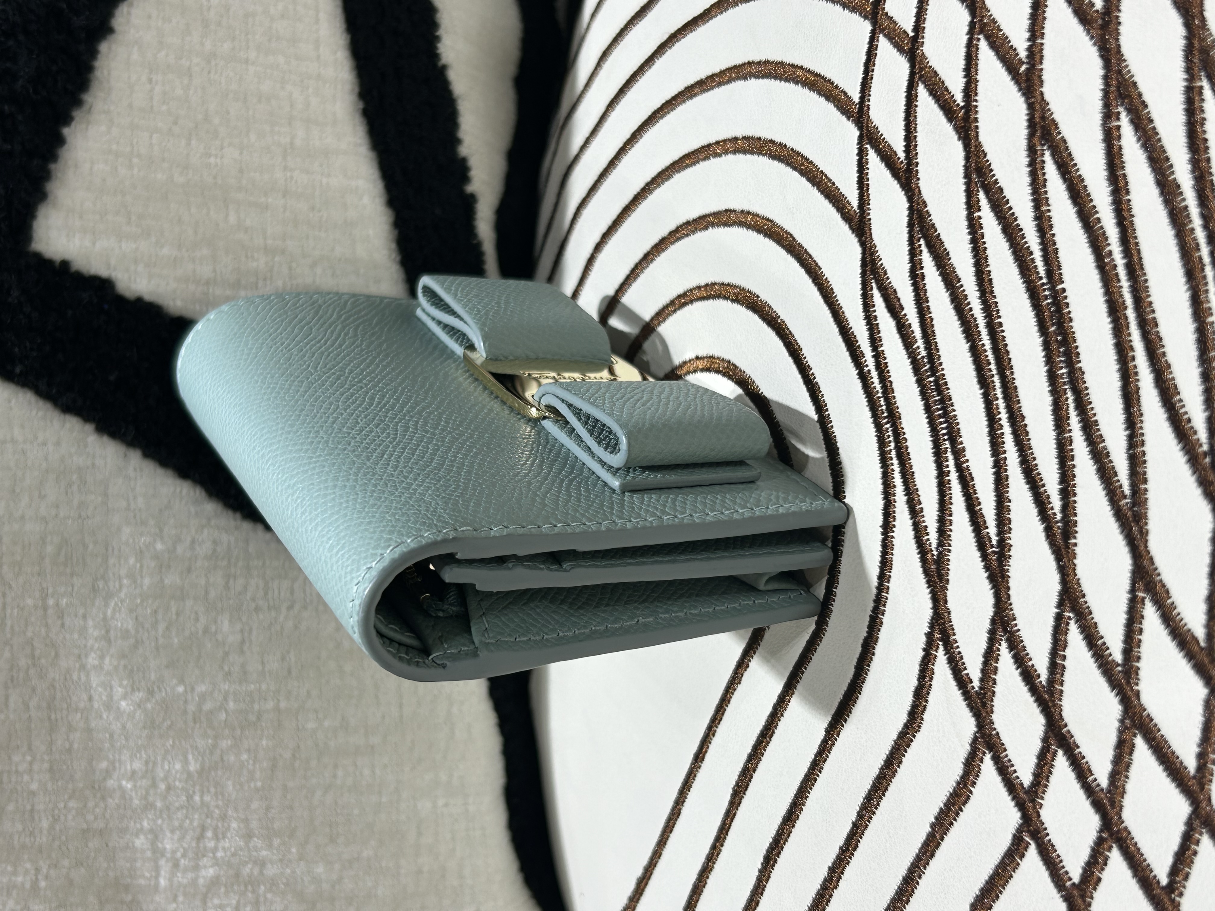 Ferragamo short wallet 100%Authentic, 99%New 