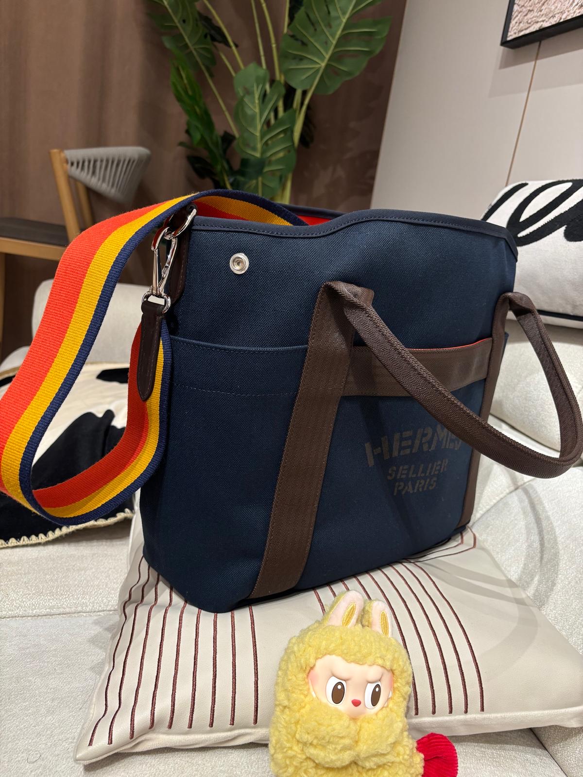HERMES Grooming tote bag Stamp C shoulder bag 100%Authentic,98%new✅strap✅dust bag  