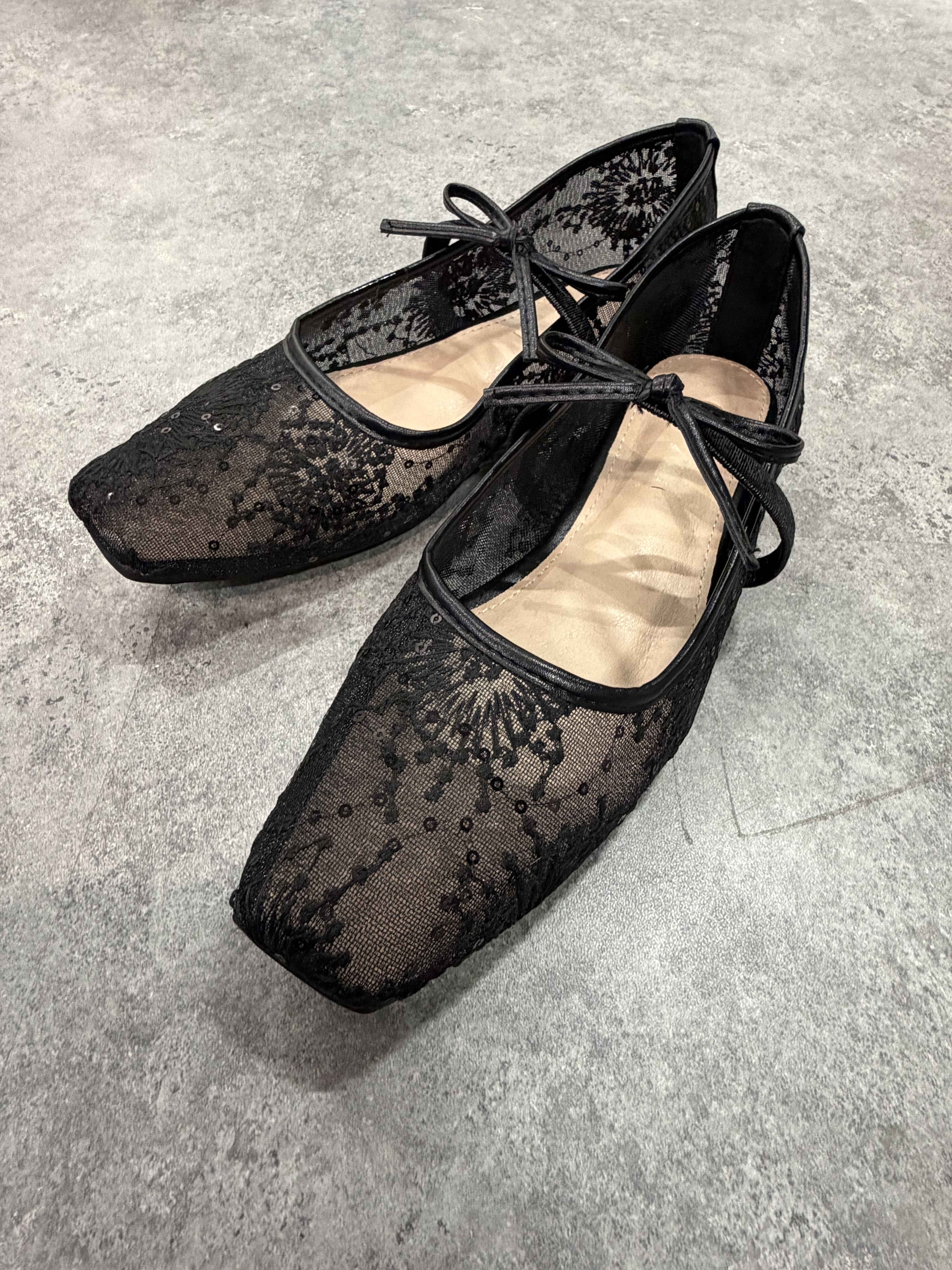 優雅蕾絲方頭芭蕾舞鞋