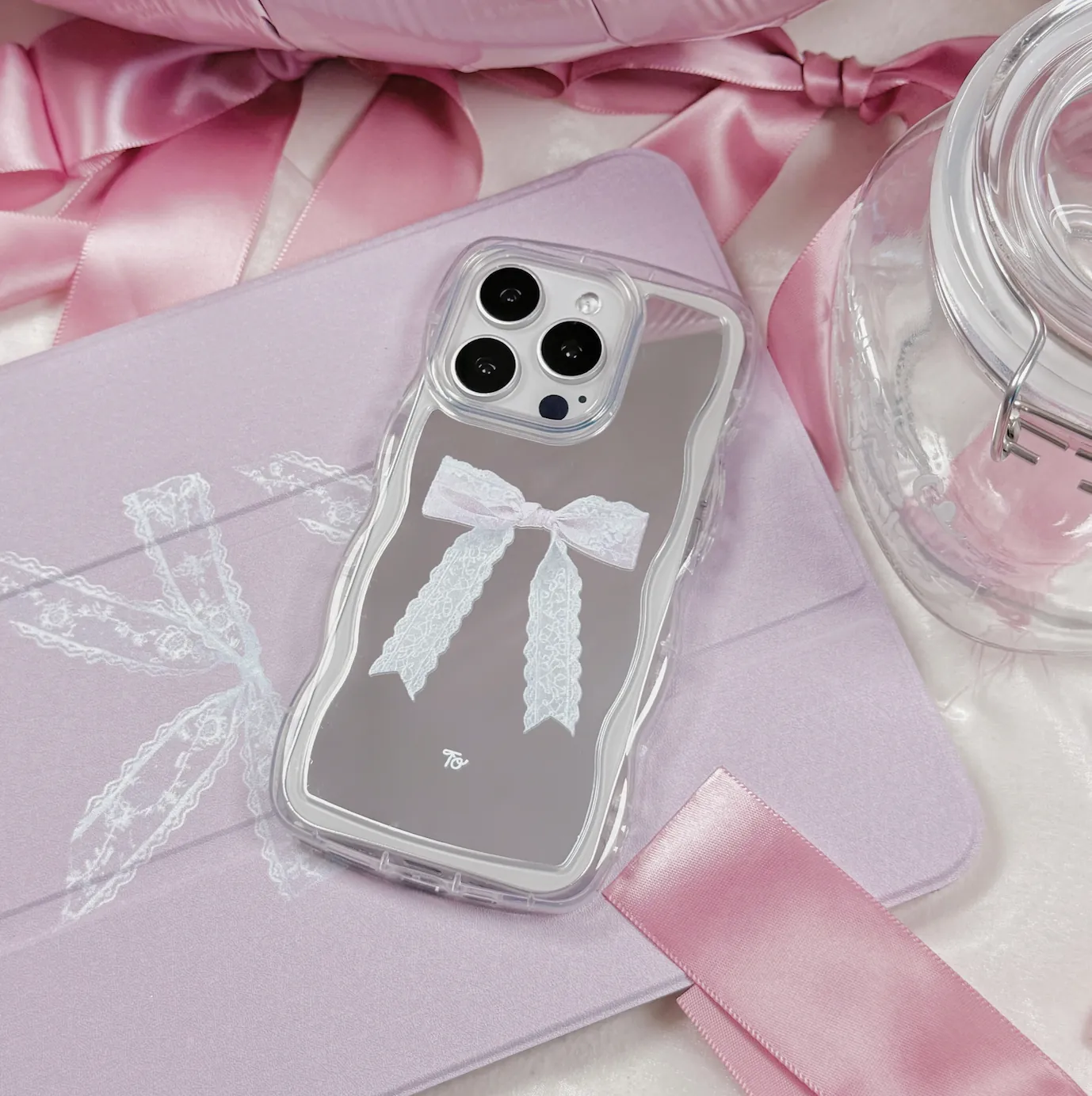 【Ballerina Lace Ribbon】波浪邊框鏡面 iPhone Case