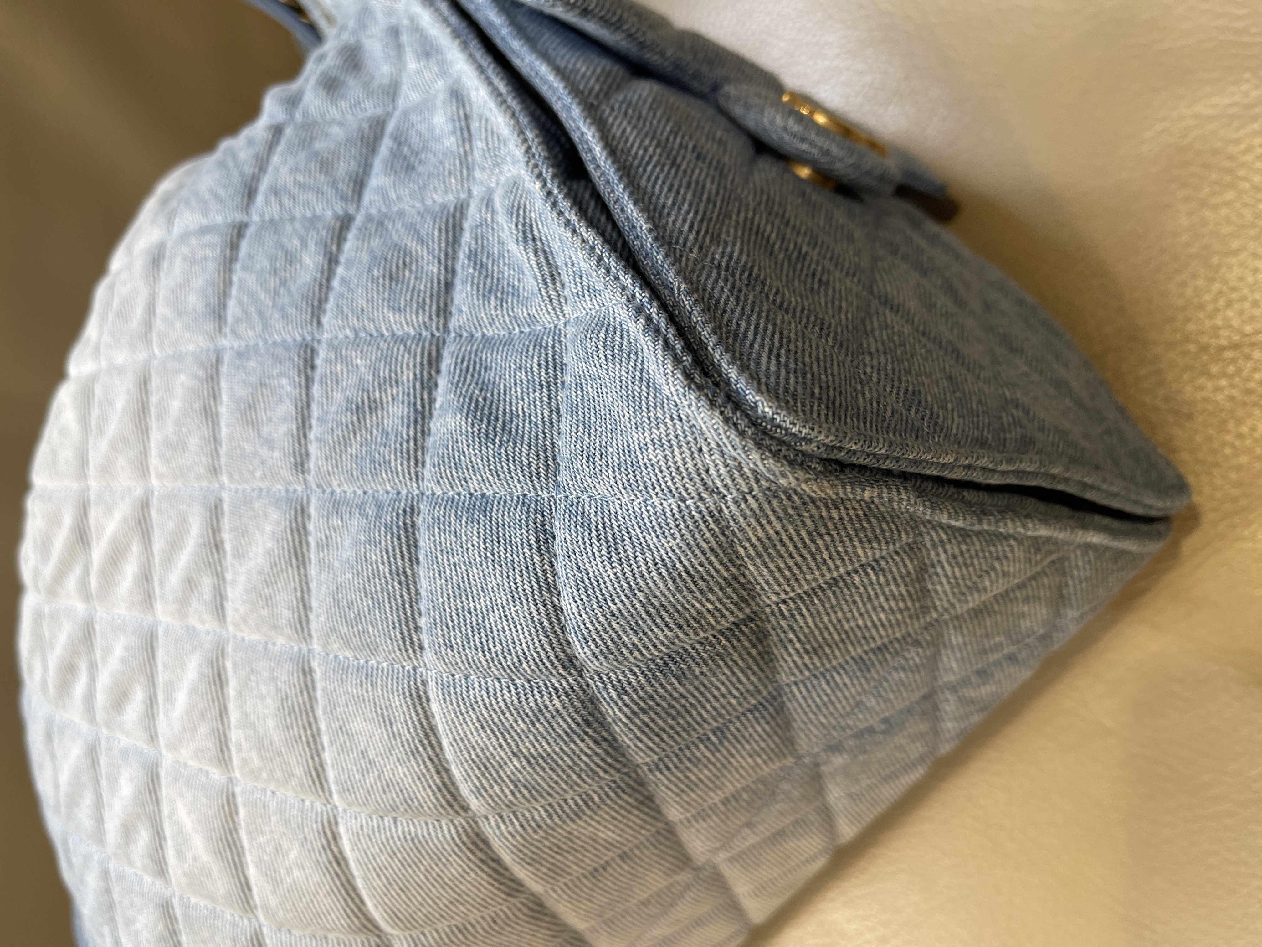 Pre-owned CHANEL 25 Hobo / Product Code: 26031411