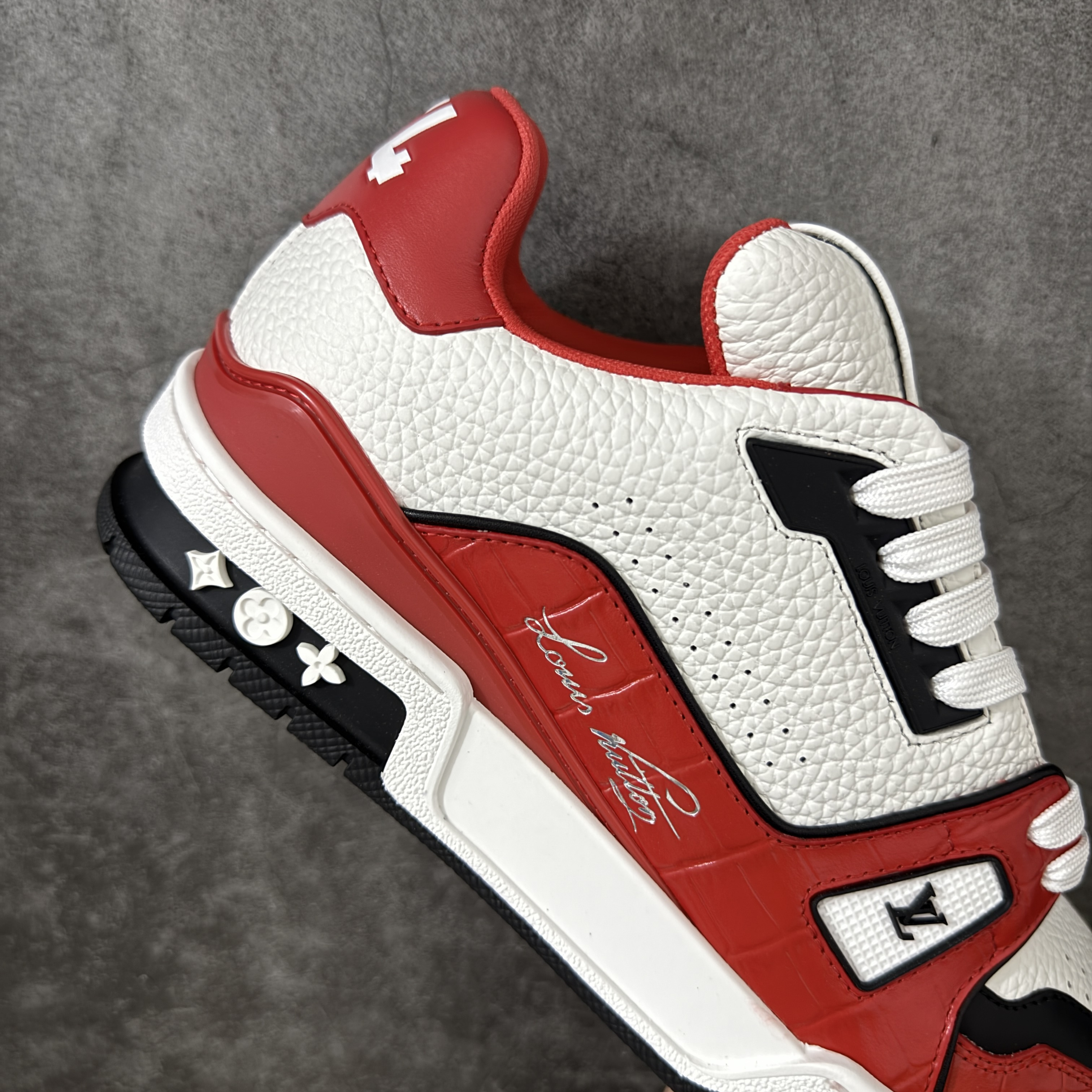 Louis Vuitton LV Trainer