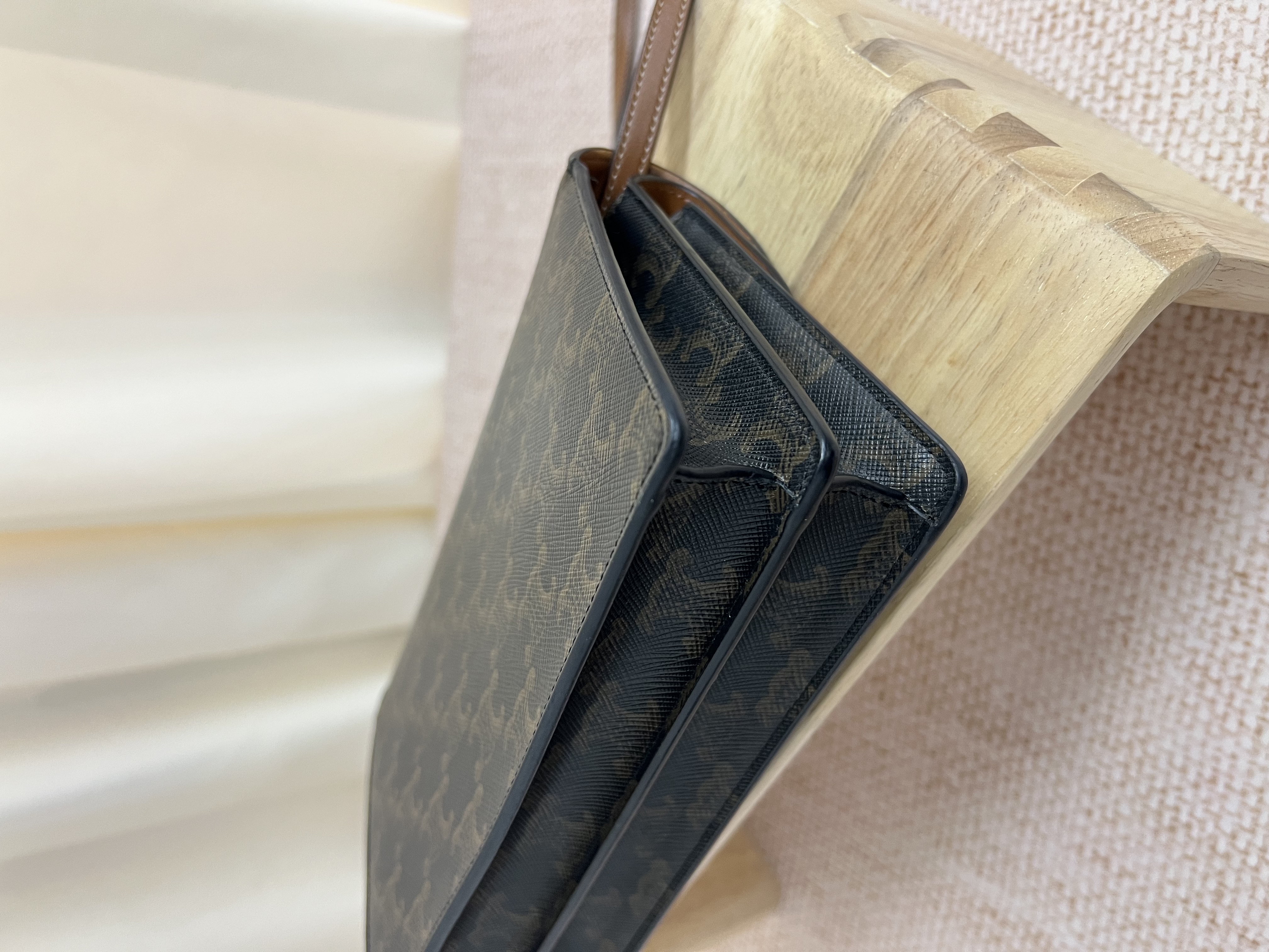 Pre-owned CELINE WOC/ Product Code: 26030204