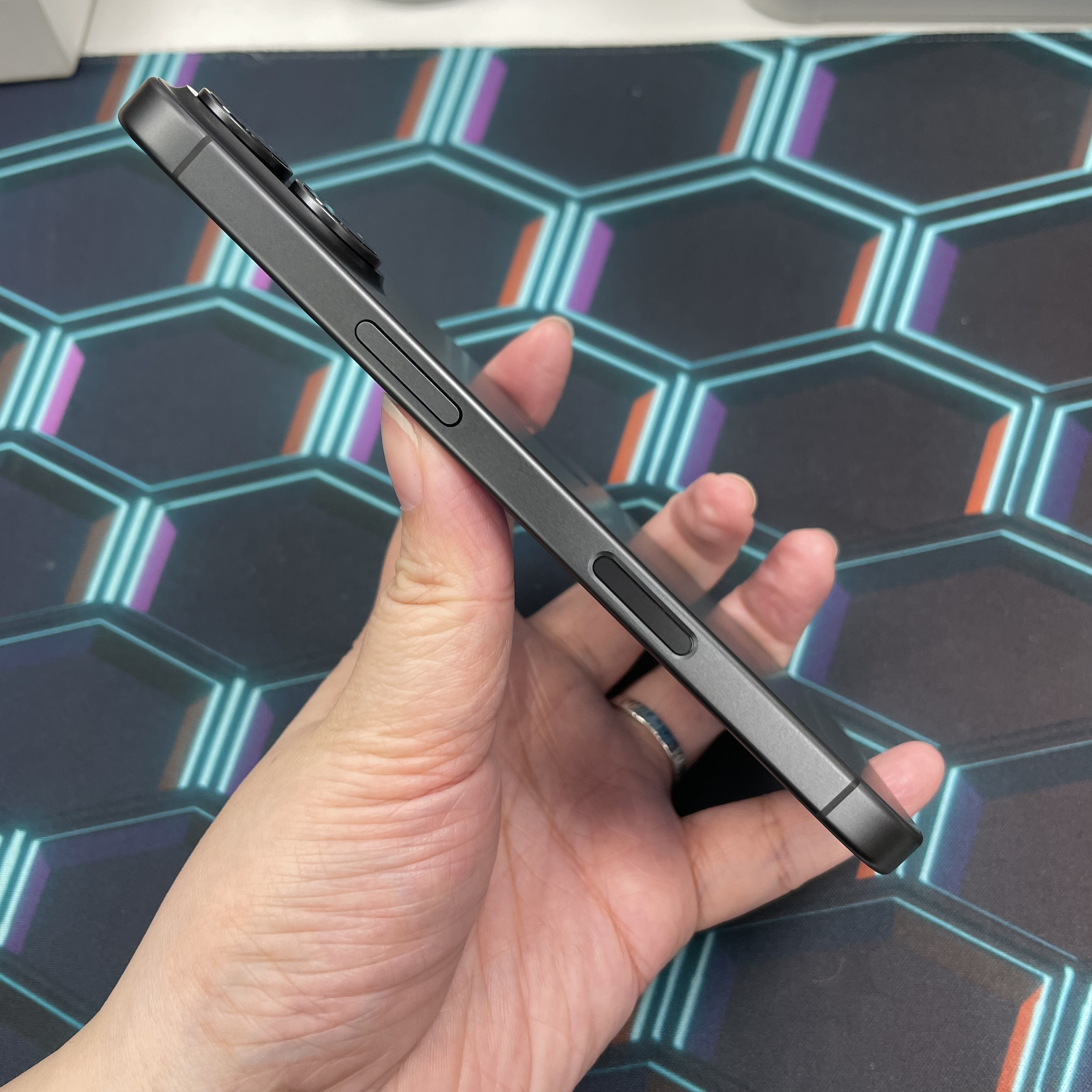 *6201 17 全新機 256GB 電100 黑色 black