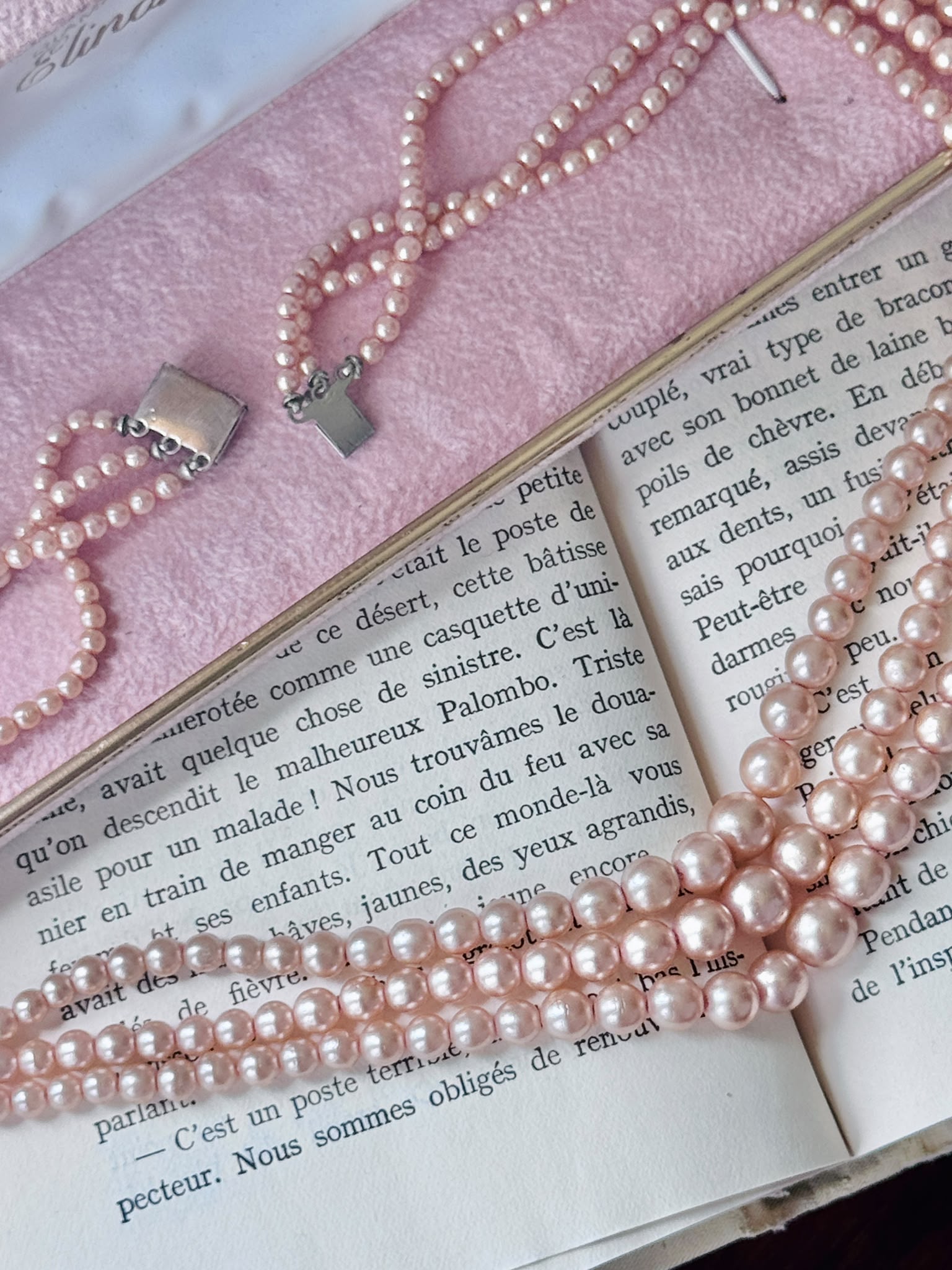 C.a. 1960s 17-18" Three-Row Graduating Pink Glass Pearl Necklace (MT2603)