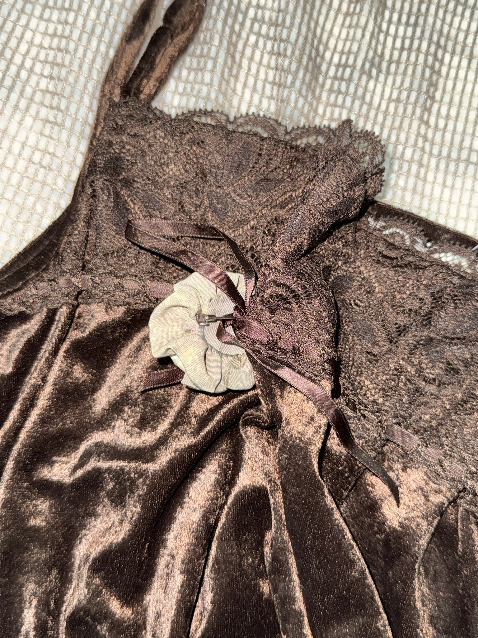 Lace-Trim Square Neck Floral Detail Velvet Top