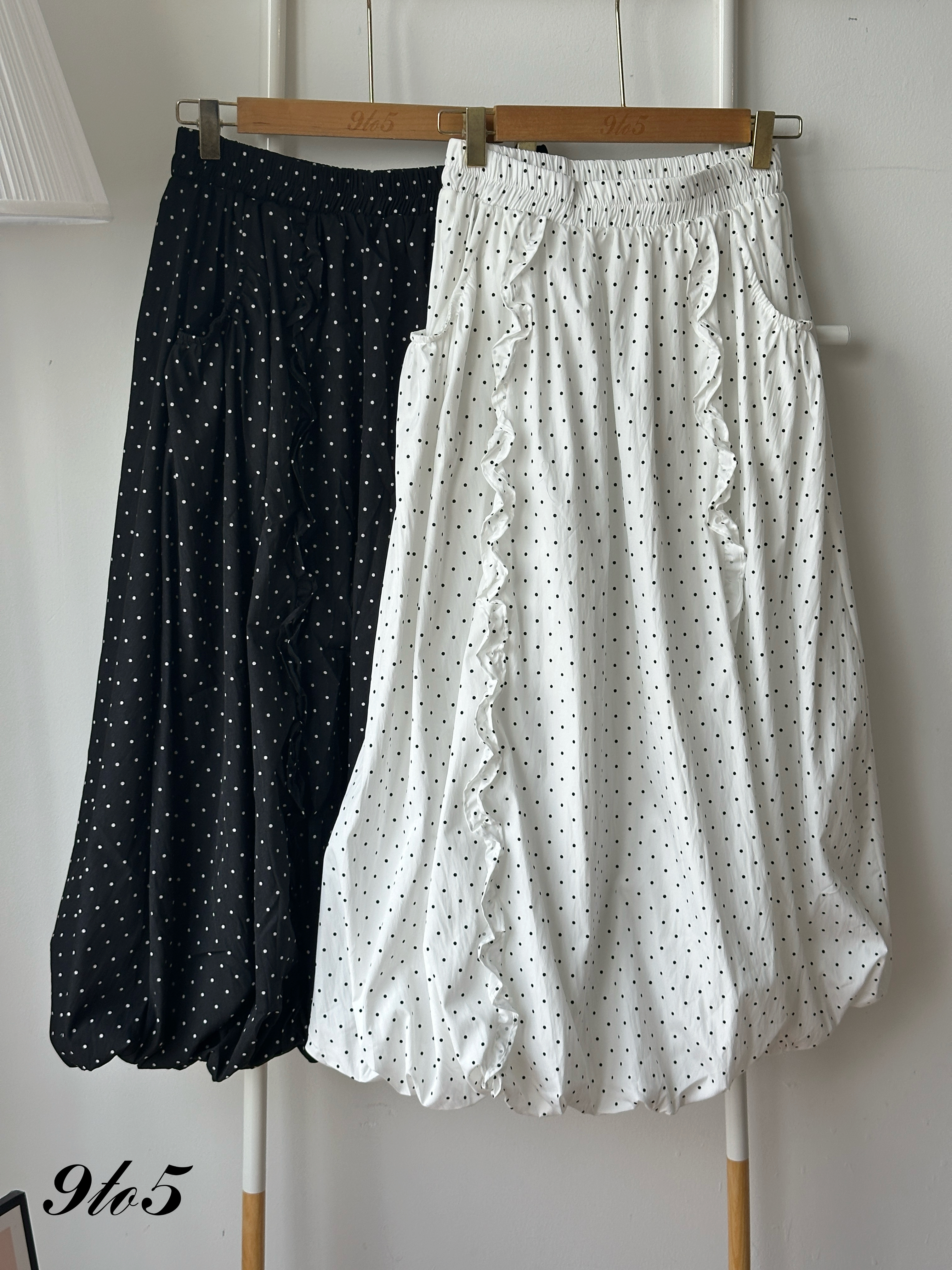 S1934 Long Polka Dot Balloon Skirt - Black & White
