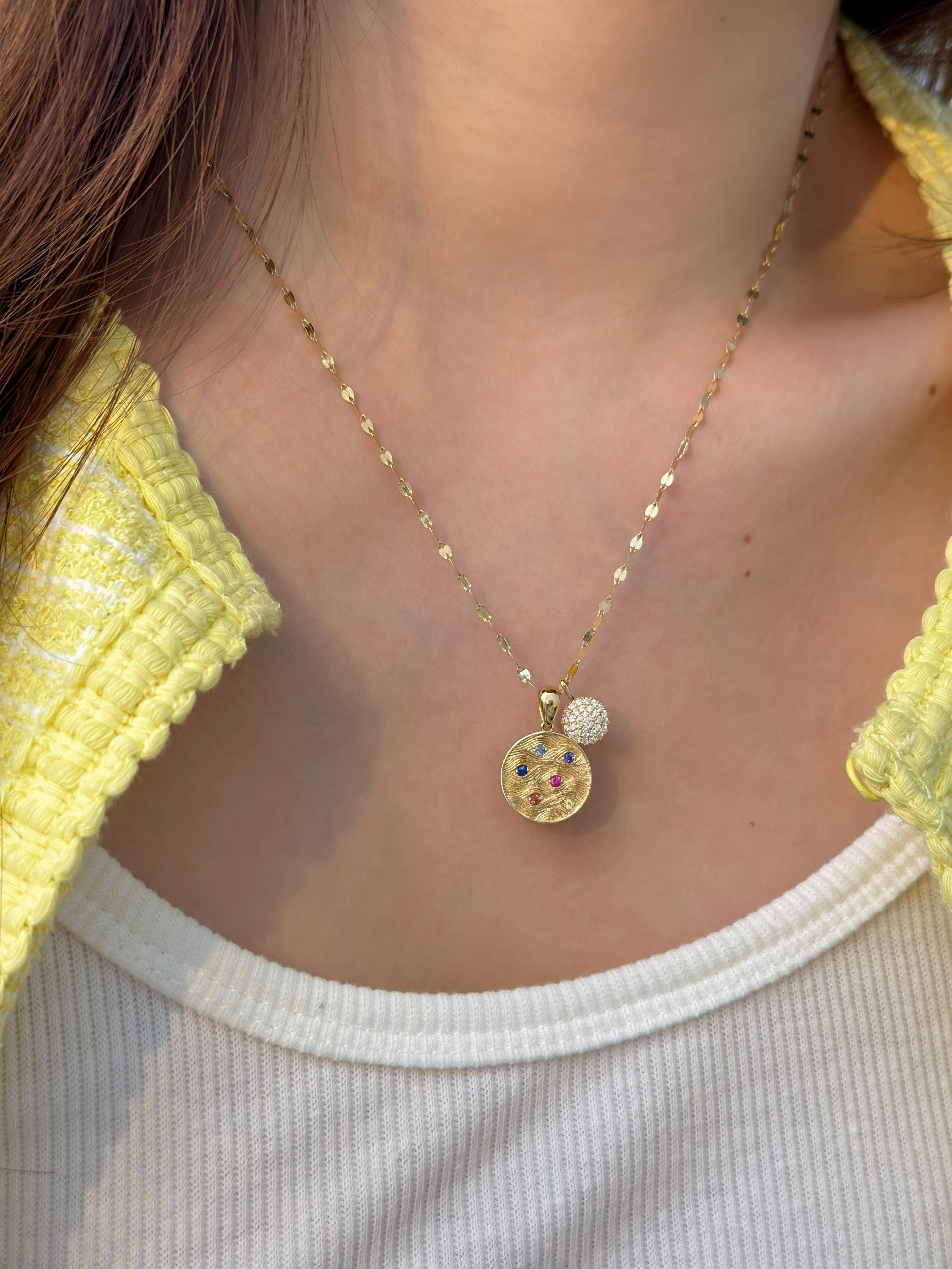 Ocean Wave Multi-Sapphire Gold Disc Pendant N031270