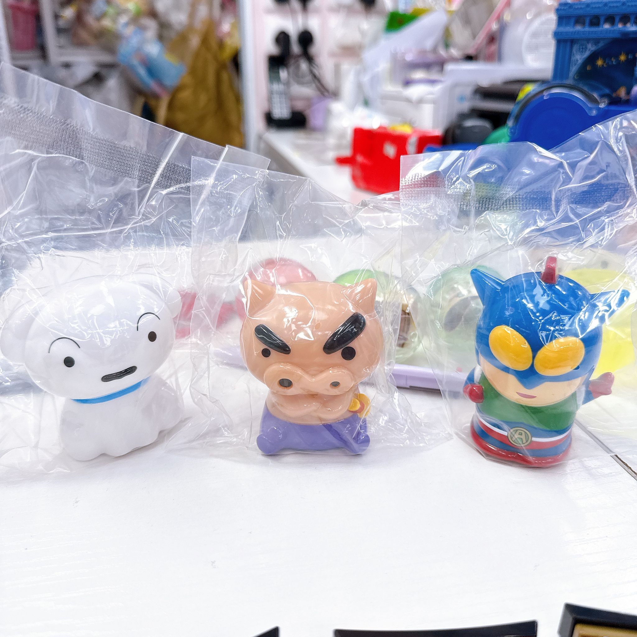 日本直送蠟筆小新錢甖 cccc