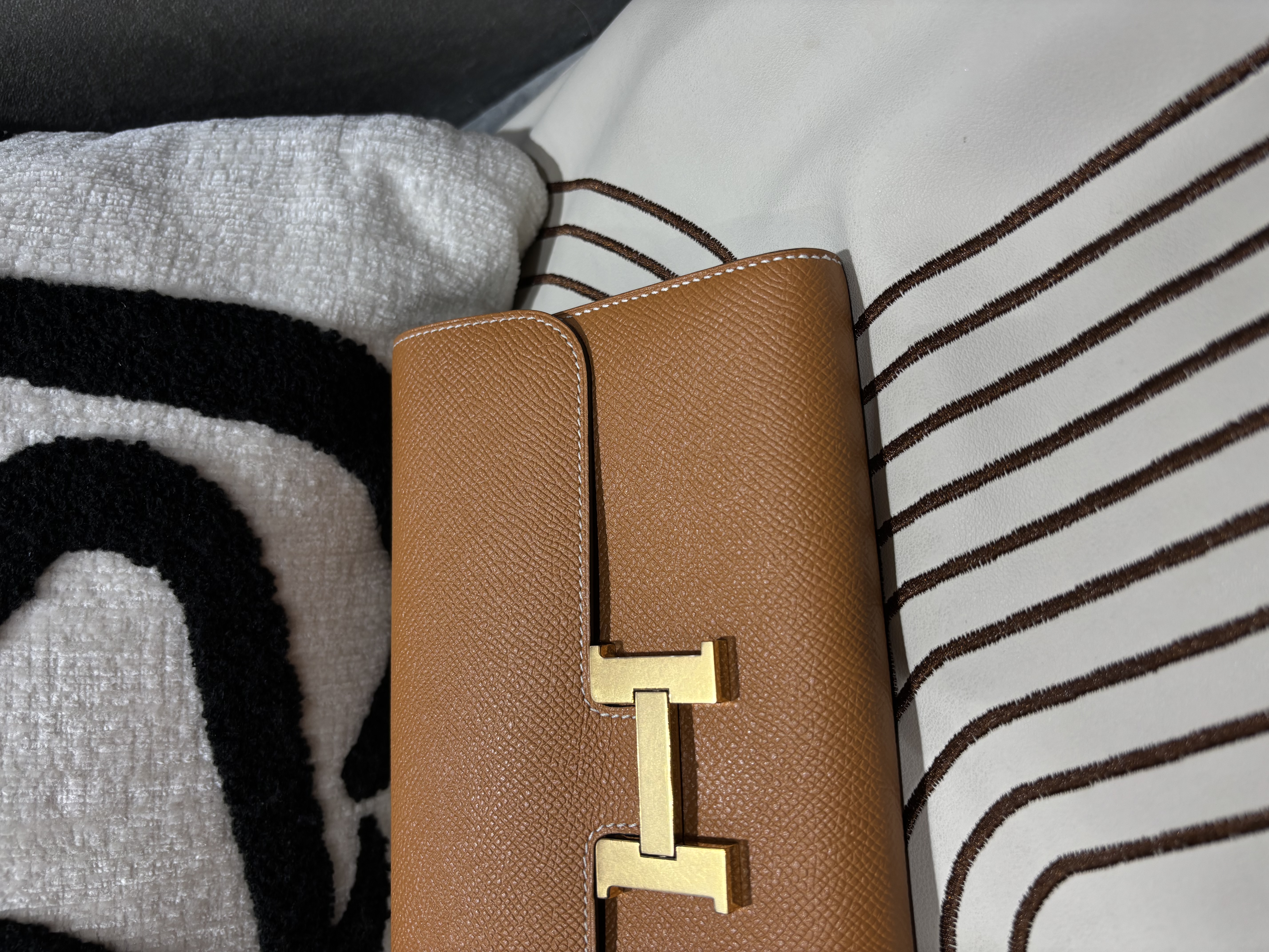 Hermes Constance Wallet Stamp X 1H太妃糖色金扣100%Authentic, 99%New ✅Box
