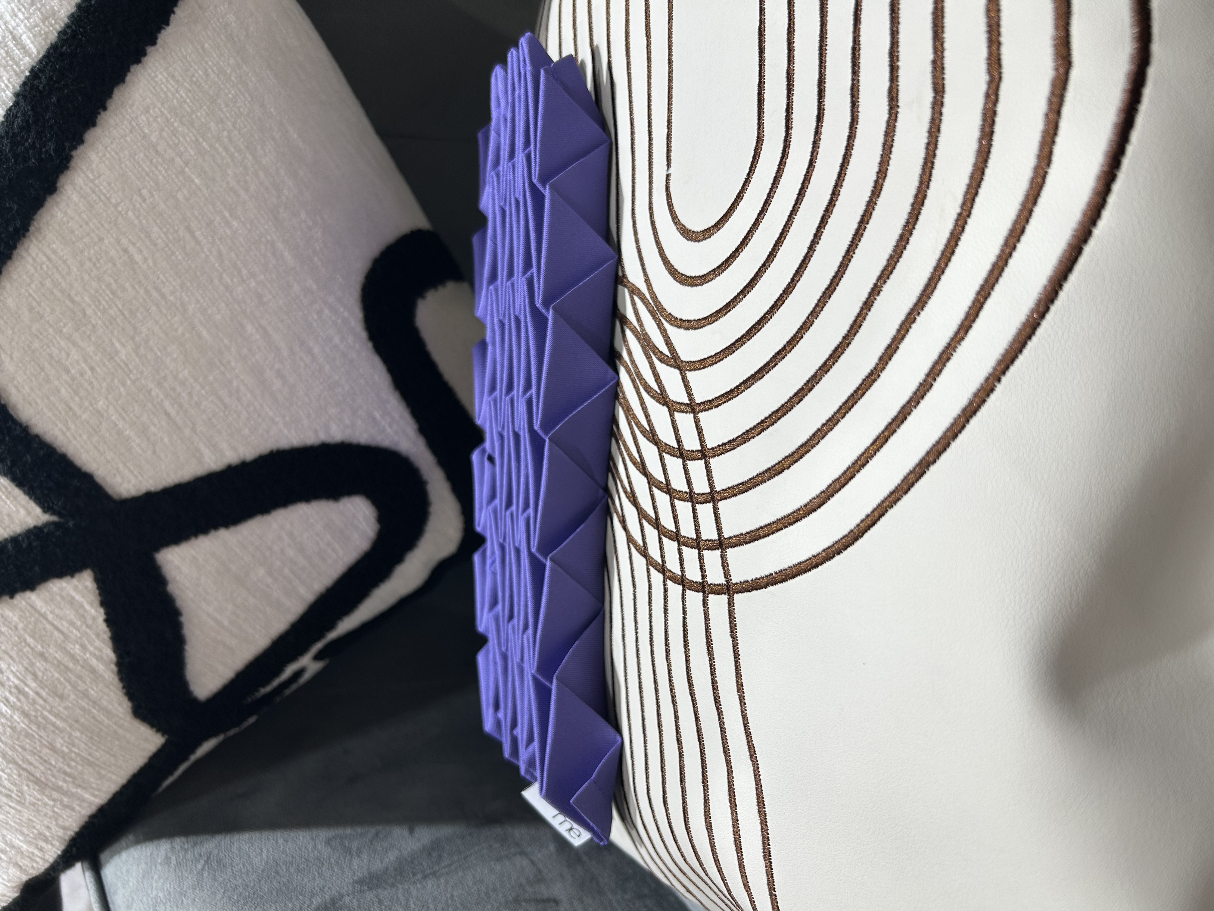 未使用品 ISSEY MIYAKE 三宅一生 Purple Polyester ME Handbag 紫色手挽袋 100%Authentic, unused 未使用品 