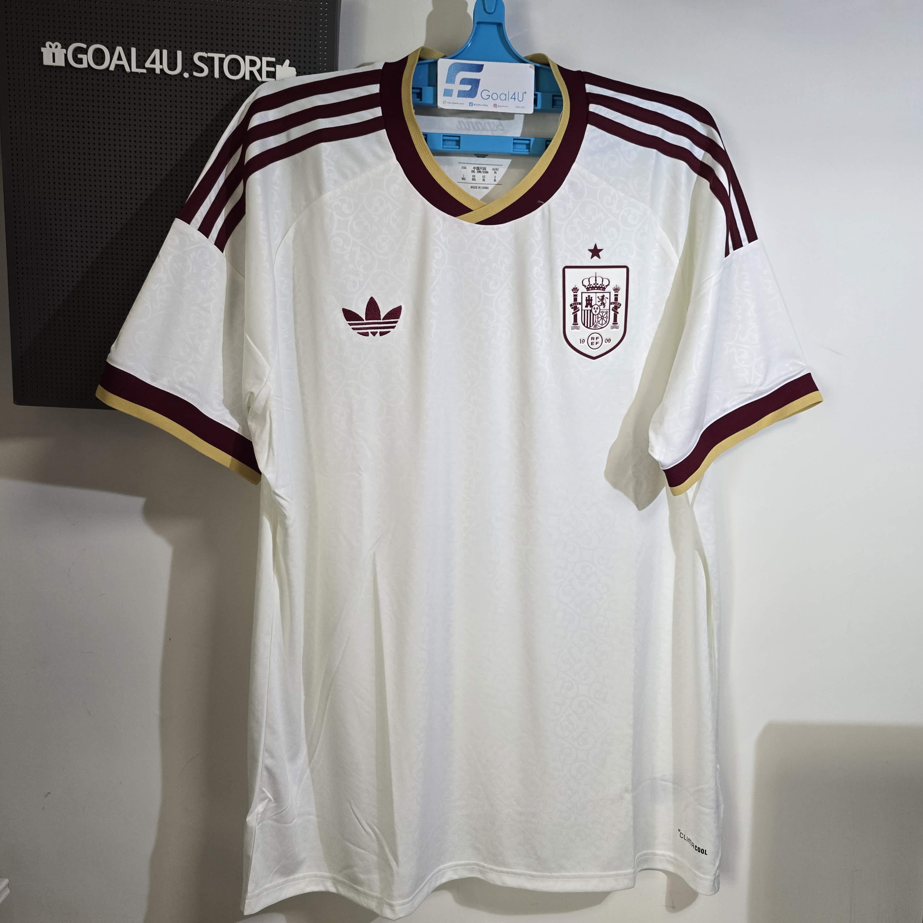 📖交織文學與足球 Adidas Spain 西班牙 2025-26 作客球迷版球衣 (可加印字章) JN4397