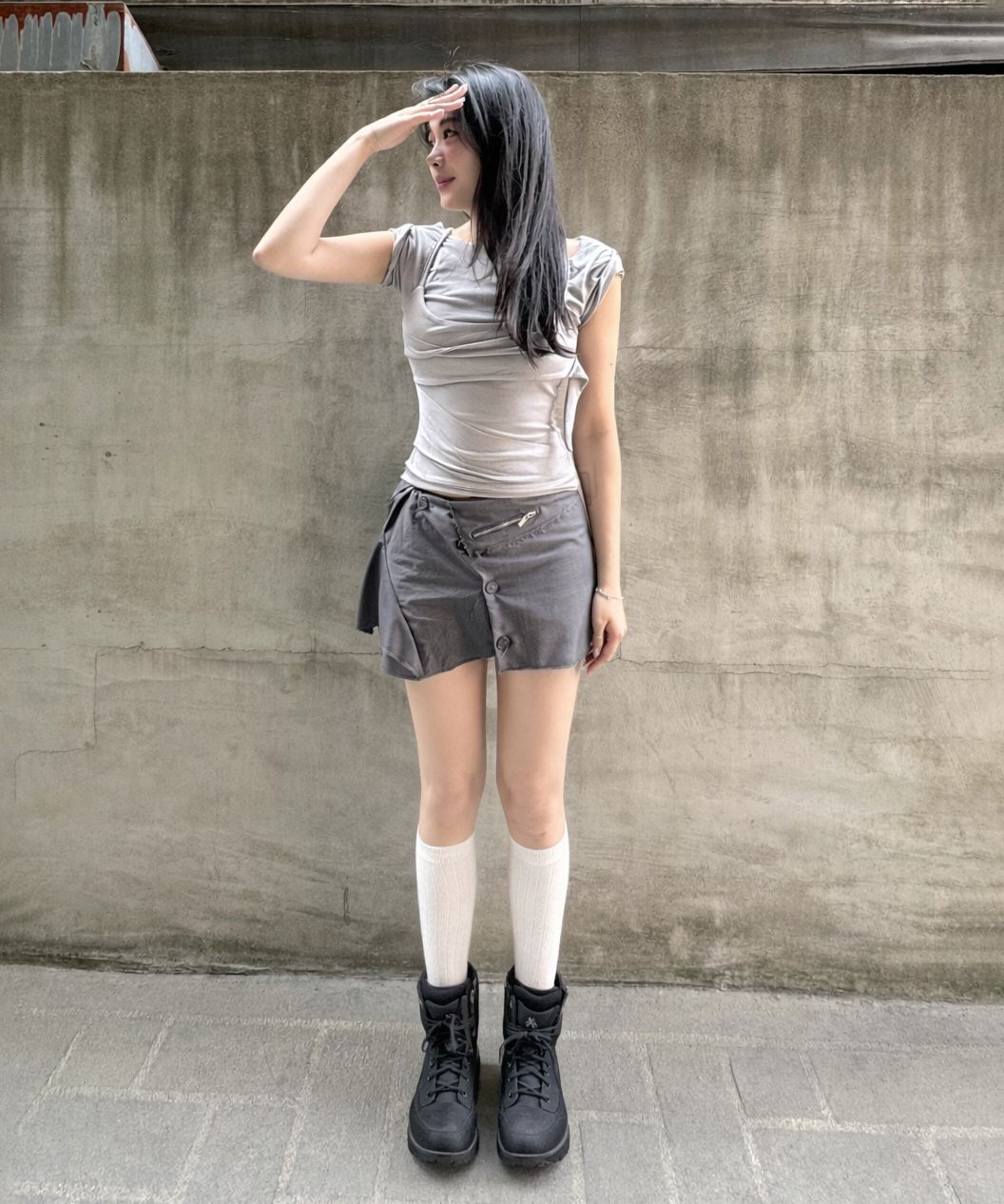 🇰🇷訂購｜FLARE UP 26SS｜Asymmetrical Layered Mini Skirt 2色 