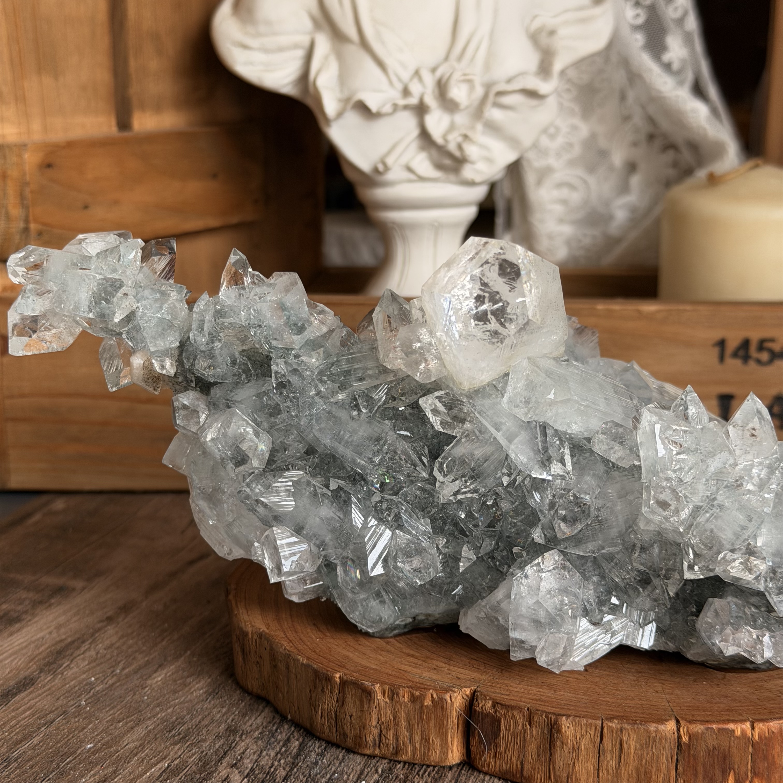 高級裸鑽魚眼石