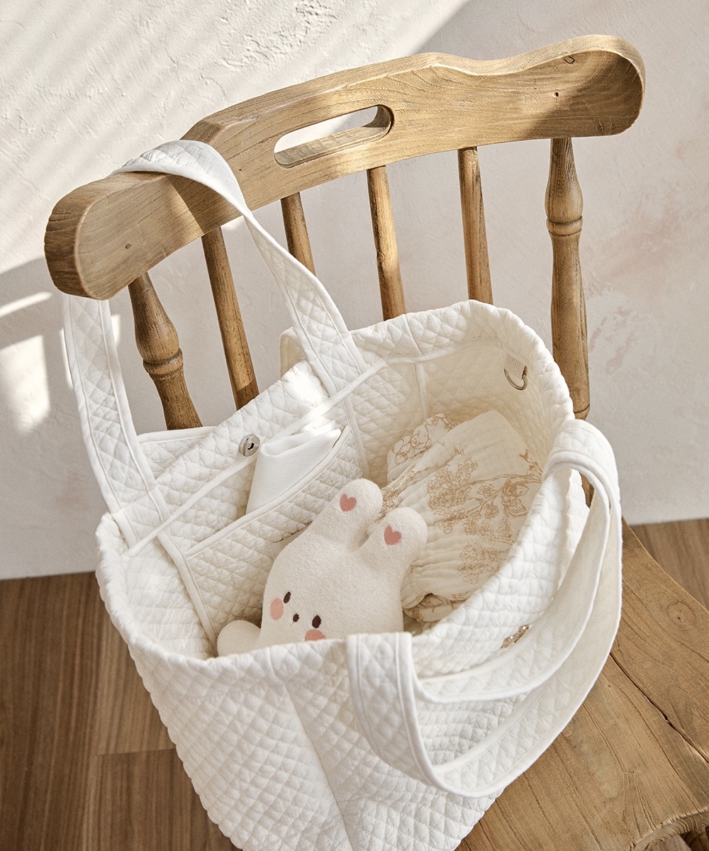 26S/S🌸DTD金心點綴100支鑽石絎縫系列-雙把手大號尿布包