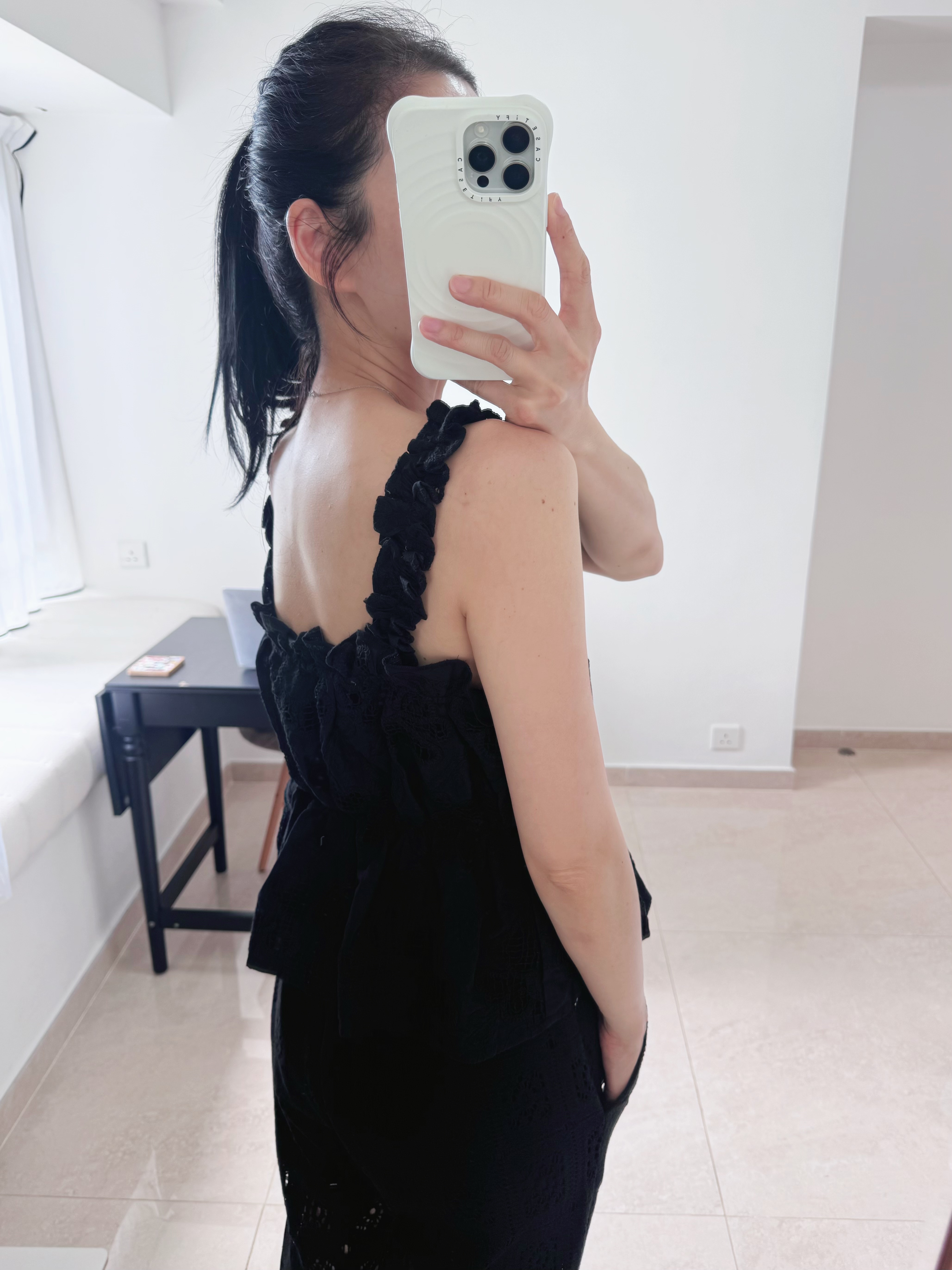 Lovely embroidered lace top (Black)