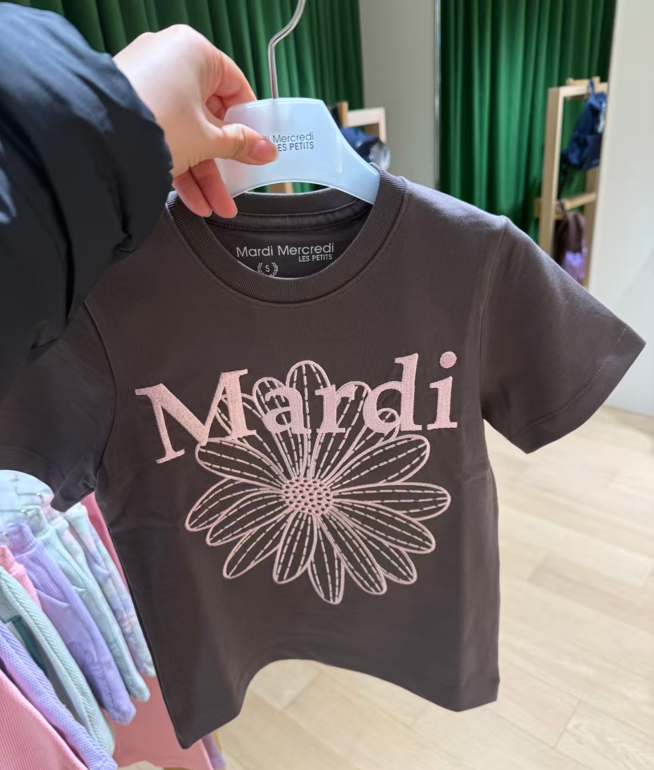 0625 0625 Mardi 26系列 親子刺繡Tee